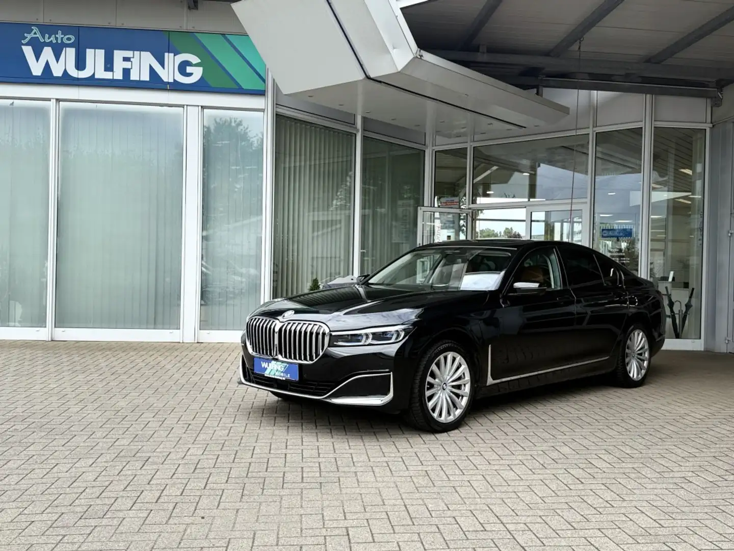 BMW 745 e 3.0 Sportautom. Head-Up ACC Pano. Ambiente Чорний - 1