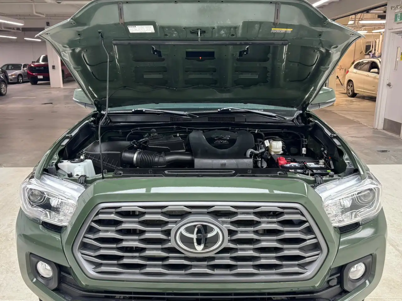 Toyota Tacoma снимка Toyota Tacoma