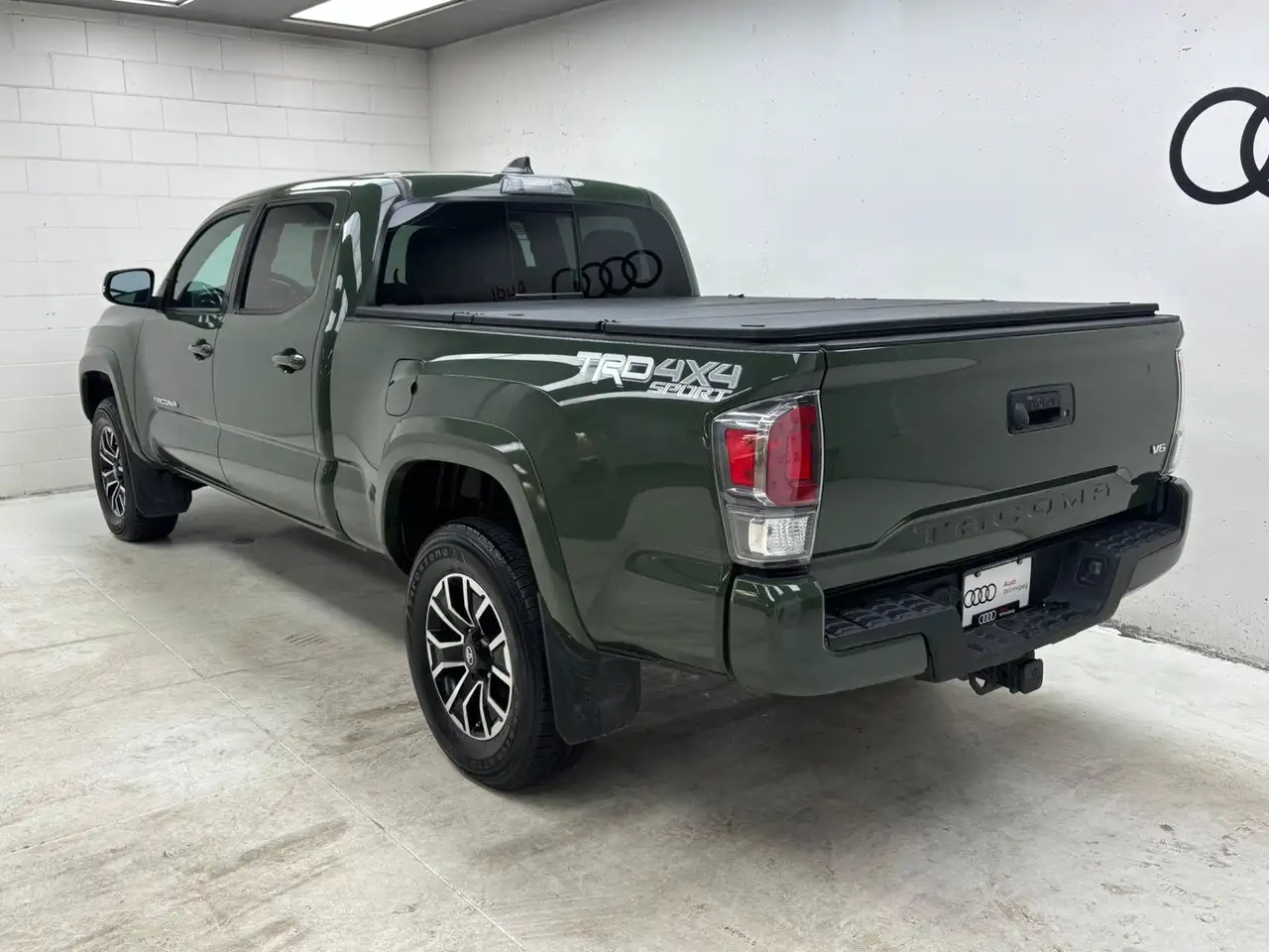 Toyota Tacoma снимка Toyota Tacoma