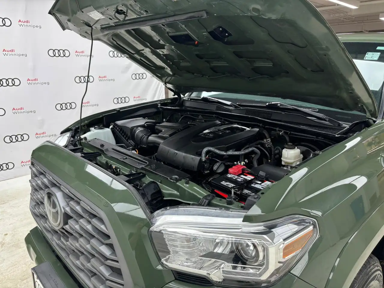 Toyota Tacoma снимка Toyota Tacoma
