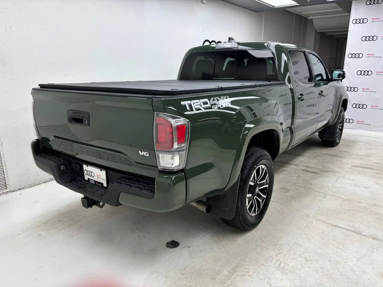 Toyota Tacoma снимка Toyota Tacoma