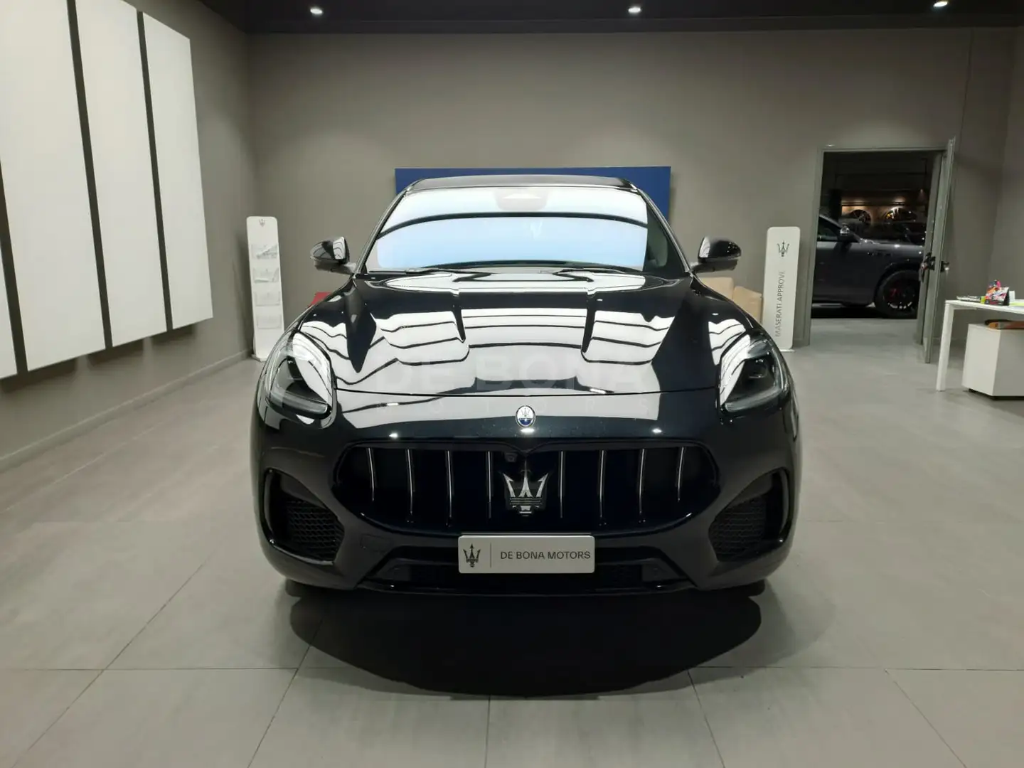 Maserati Grecale 2.0 mhev gt 250cv auto Nero - 2