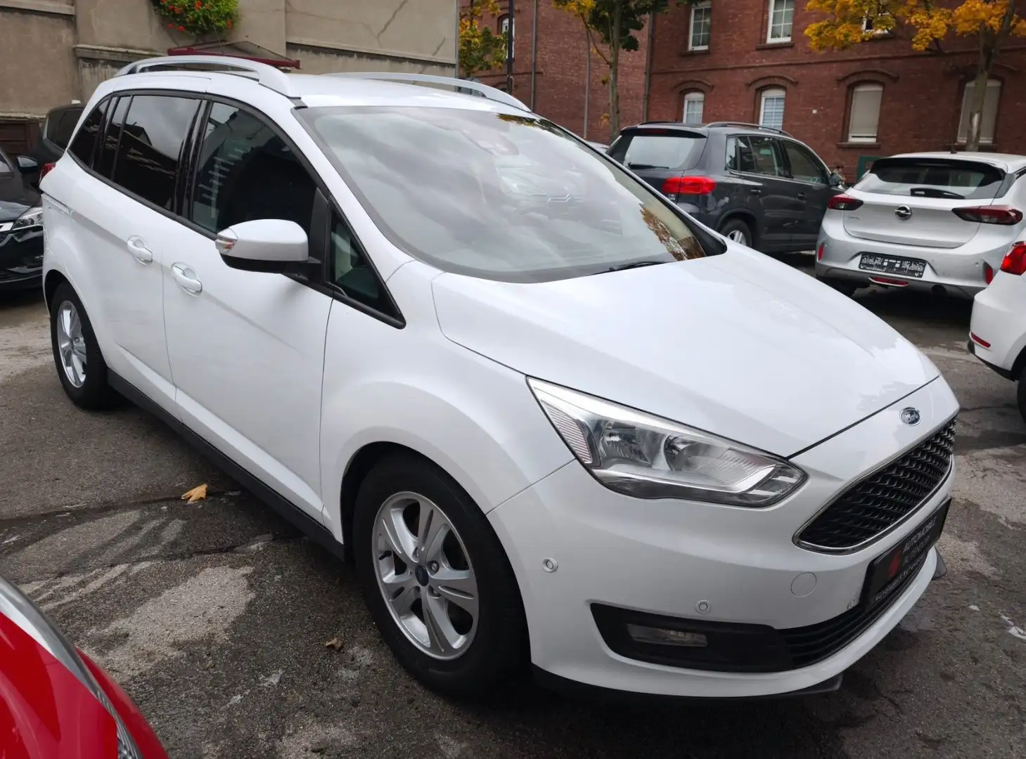 Ford Grand C-Max 1.0i NAVI/KLIMA/TEMPOMAT/7SITZE Blanc - 2