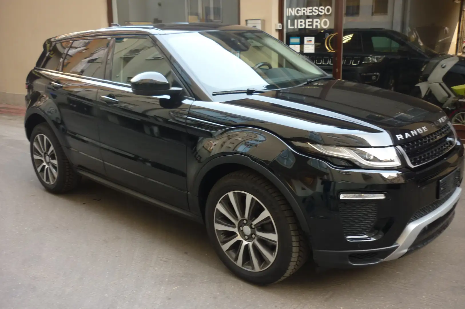 Land Rover Range Rover Evoque Dynamic 5p 2.0. TD4 4WD 180cv Noir - 1