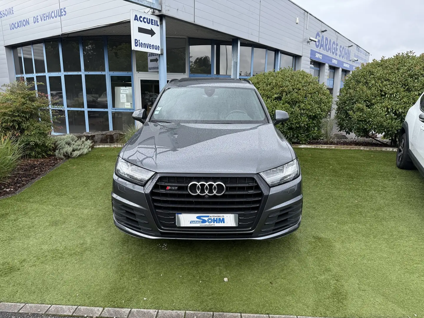 Audi SQ7 4.0 V8 TDI 435CH CLEAN DIESEL QUATTRO TIPTRONIC 7  Grijs - 2
