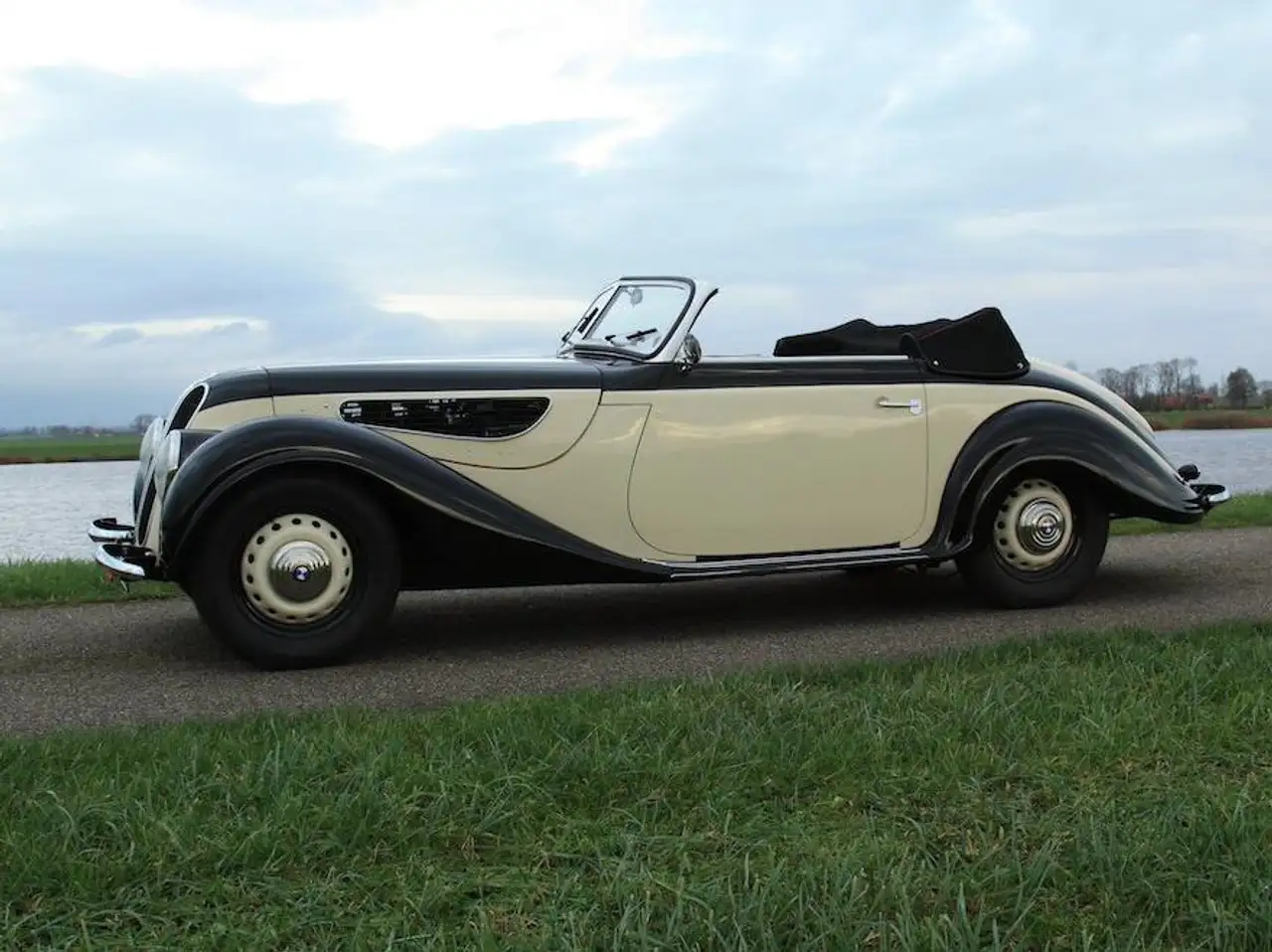 BMW 328 327 / 328 Sport Cabriolet, foto 2