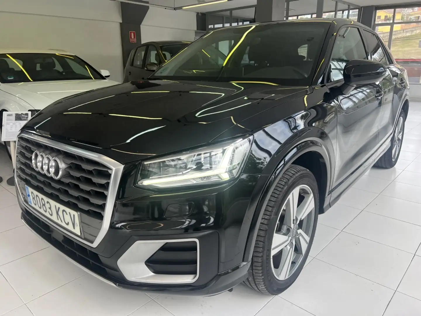 Audi Q2 1.6TDI Design edition 85kW Schwarz - 2