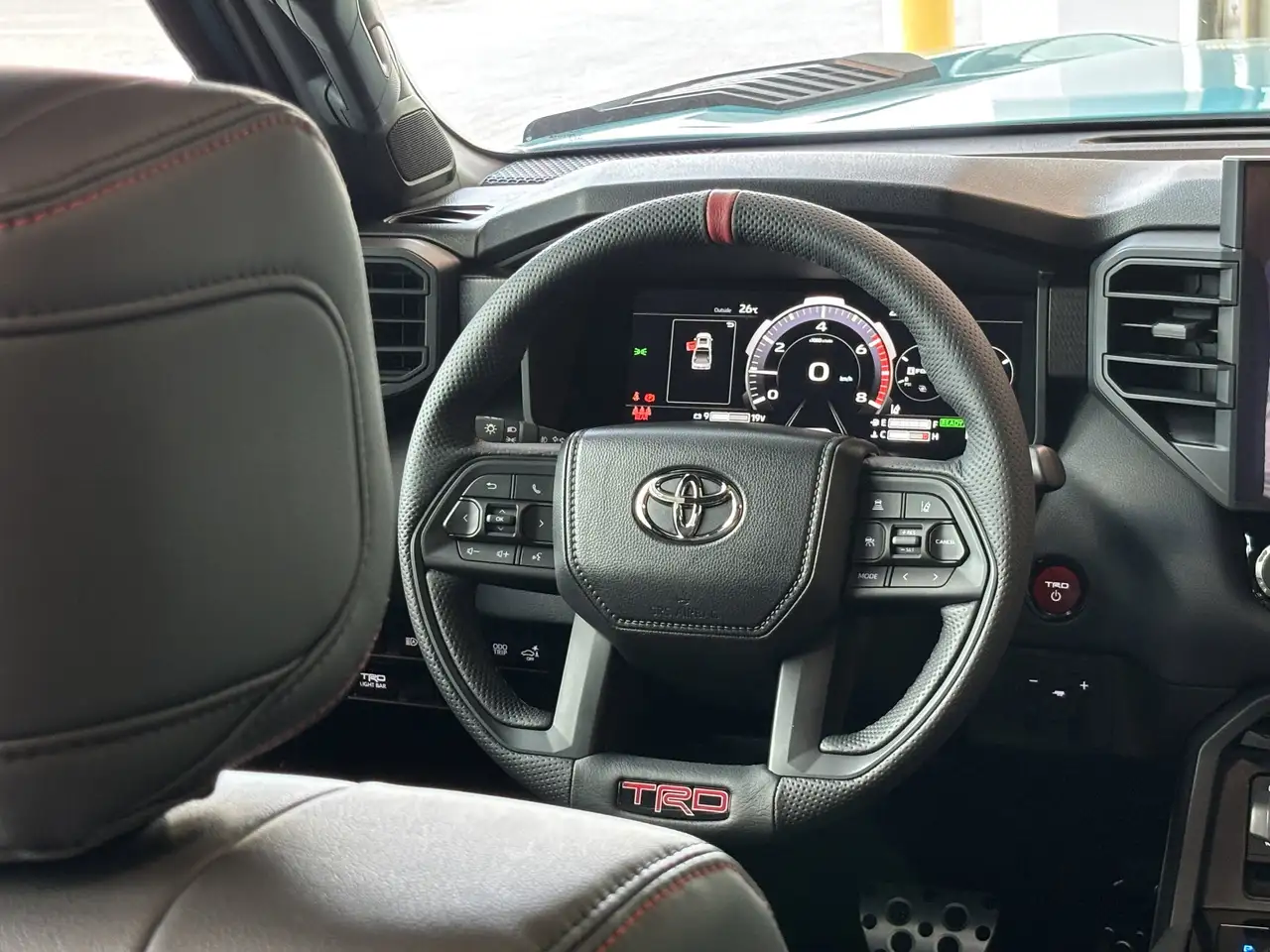 Toyota Tundra снимка Toyota Tundra