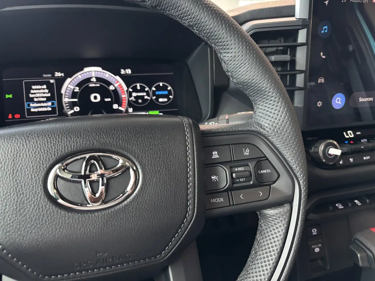 Toyota Tundra снимка Toyota Tundra