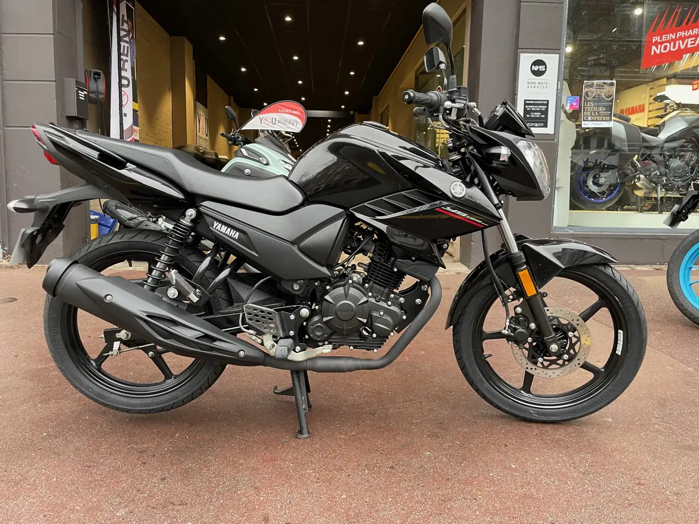 Yamaha YS 125 Noir - 1