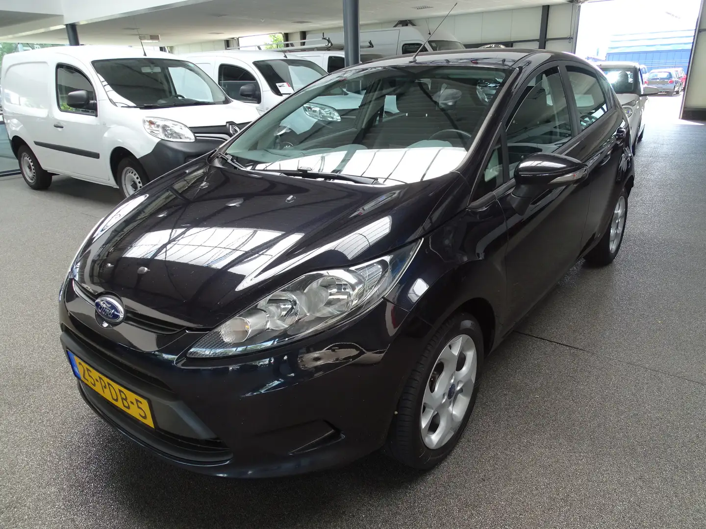 Ford Fiesta 1.25 Limited zeer netjes Zwart - 1