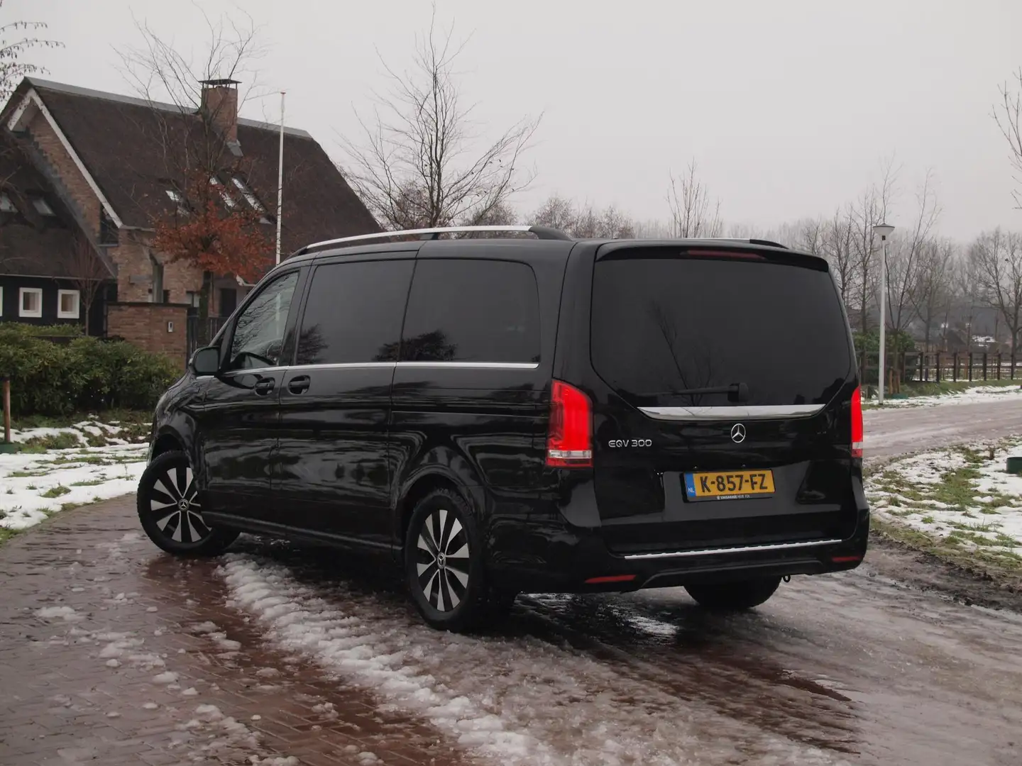 Mercedes-Benz EQV 300 L2 90 kWh | AVANTGARDE | 360 Camera | 7 Persoons u Schwarz - 2