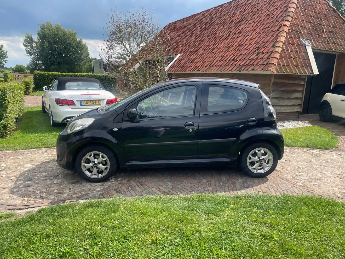 Citroen C1 1.0 Exclusive-Airco-LMV- Zwart - 2