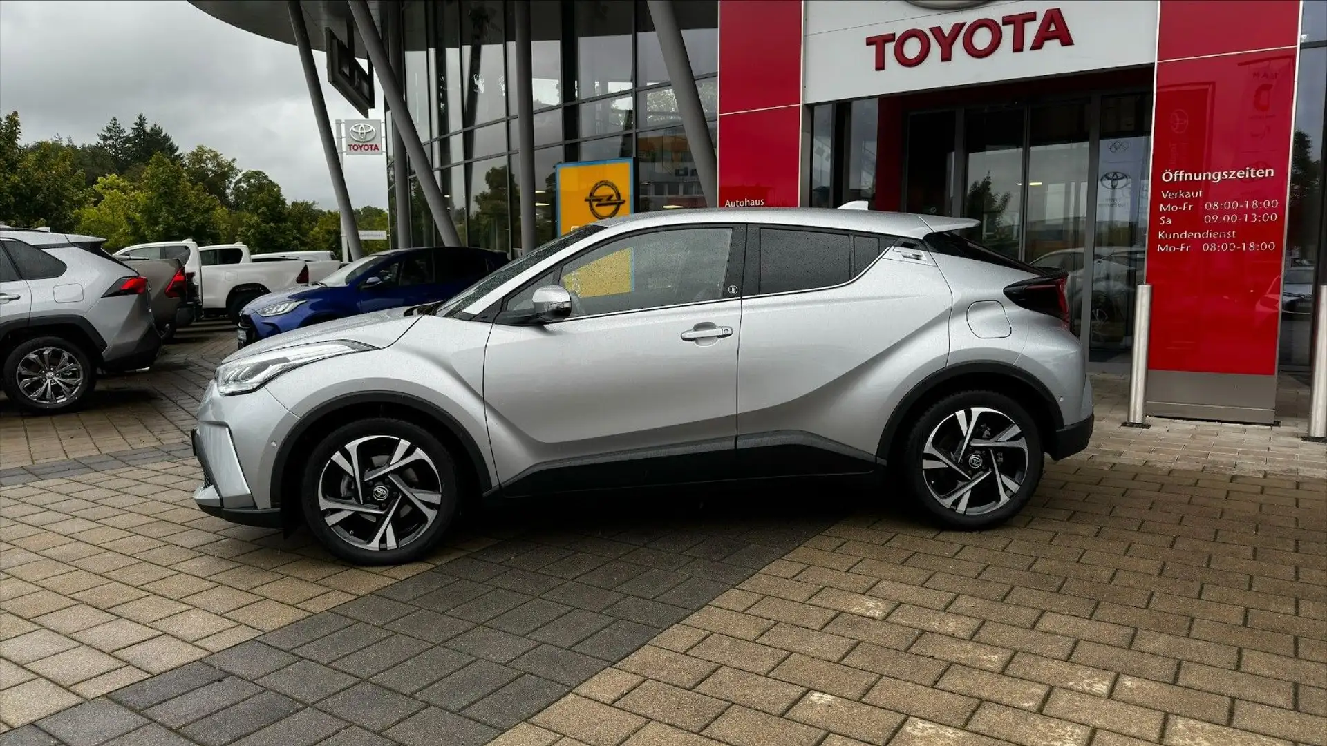 Toyota C-HR 2.0 Hybrid Team Deutschla, NAVI,LED, KAMERA Silber - 2