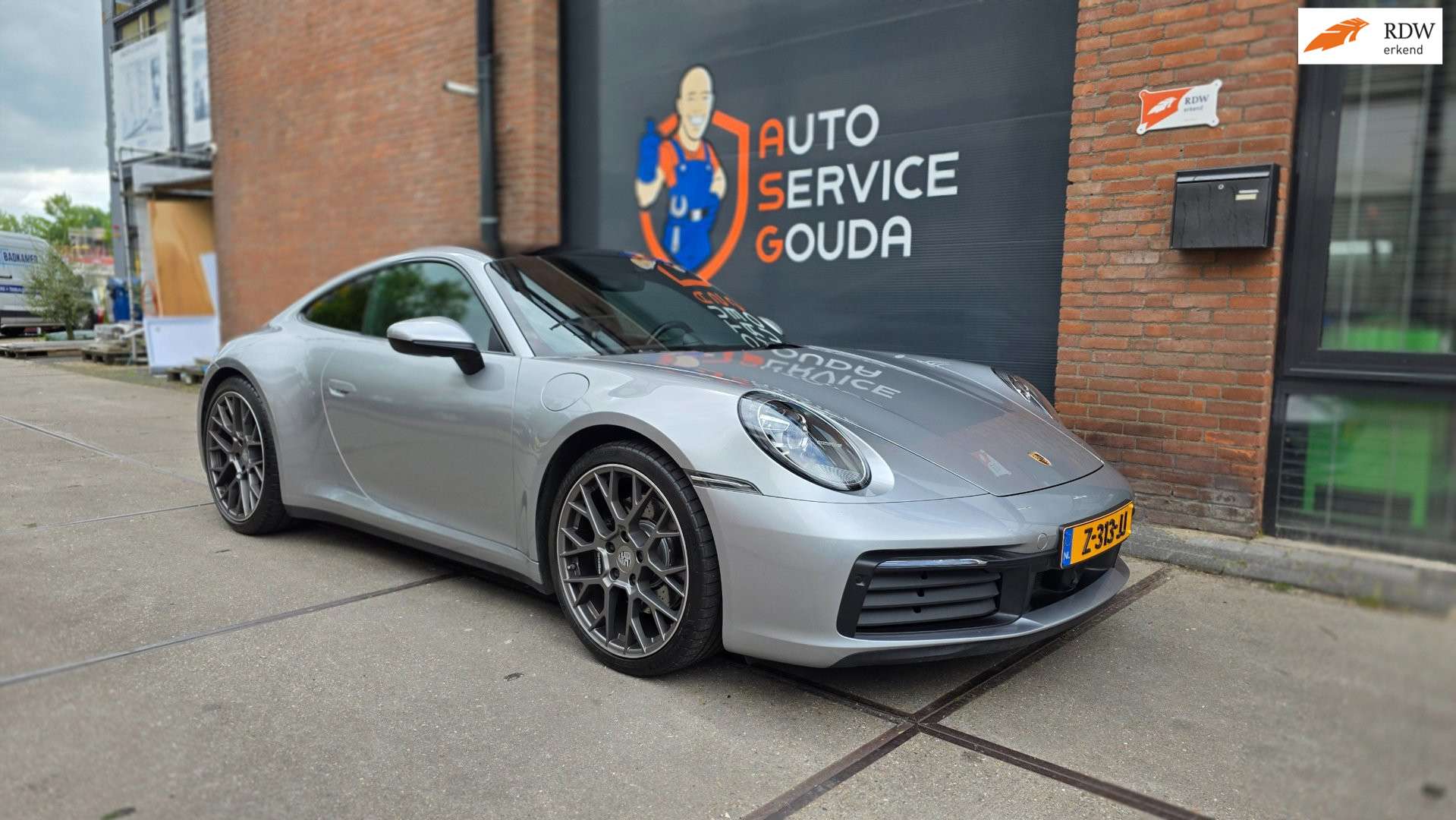 Porsche