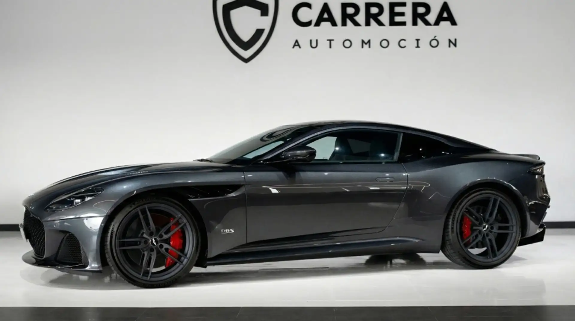 애스턴마틴 DBS Coupe 2021 건메탈 사진 1