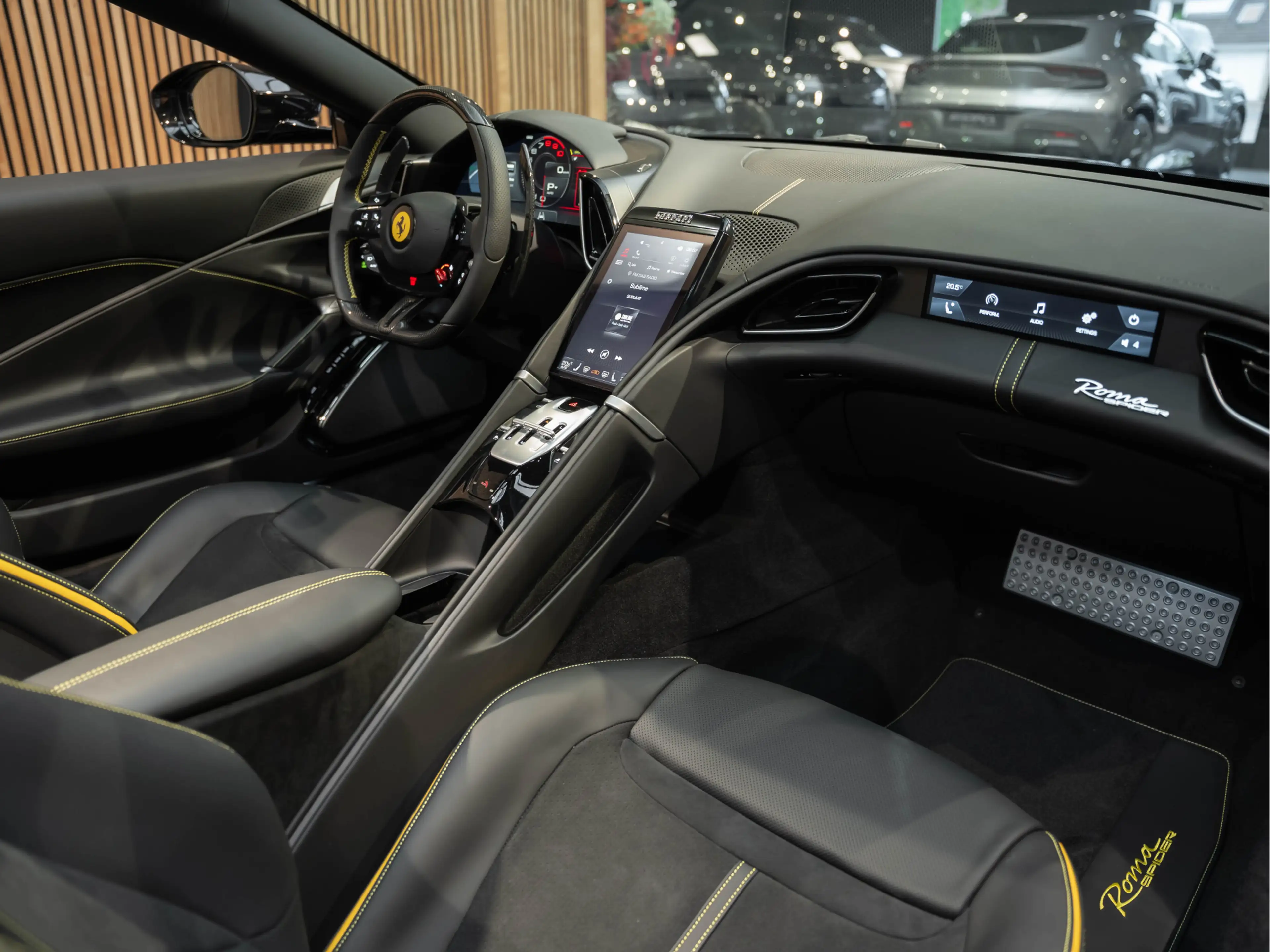 Ferrari Roma Spider V8 Full Carbon ADAS Roma Spider 3.9 V8 Carp — photo 9