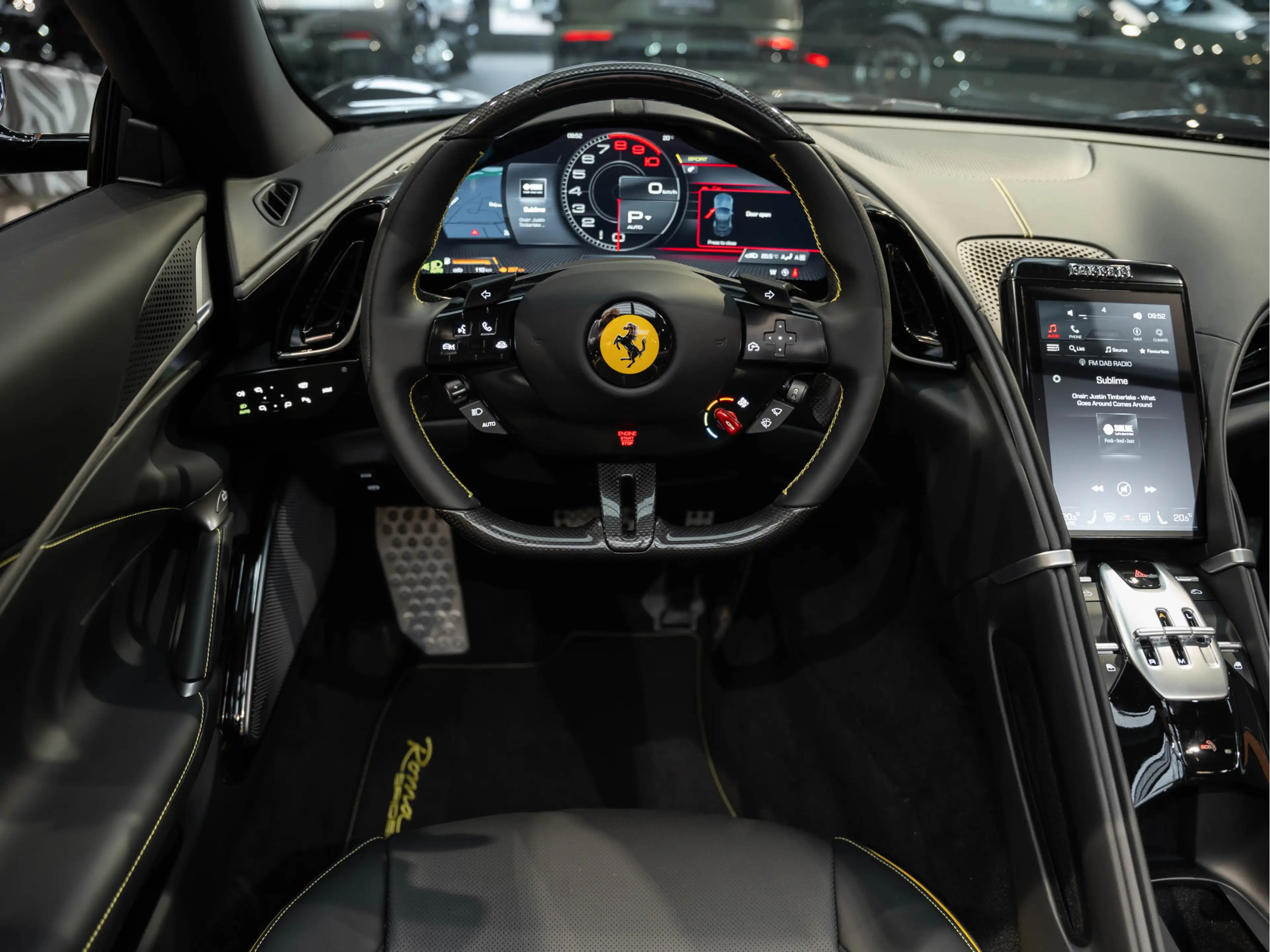 Ferrari Roma Spider V8 Full Carbon ADAS Roma Spider 3.9 V8 Carp — photo 8