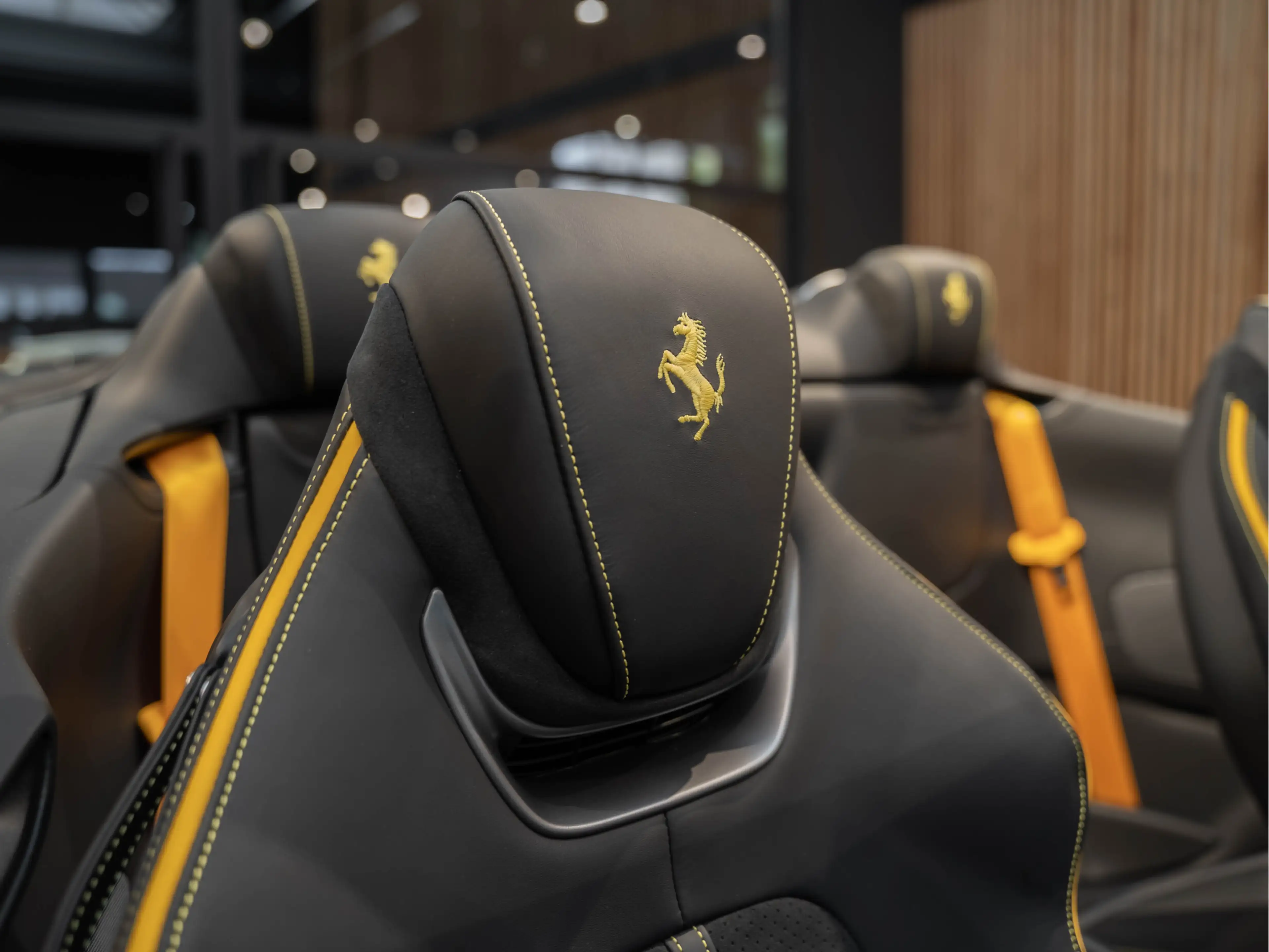 Ferrari Roma Spider V8 Full Carbon ADAS Roma Spider 3.9 V8 Carp — photo 11
