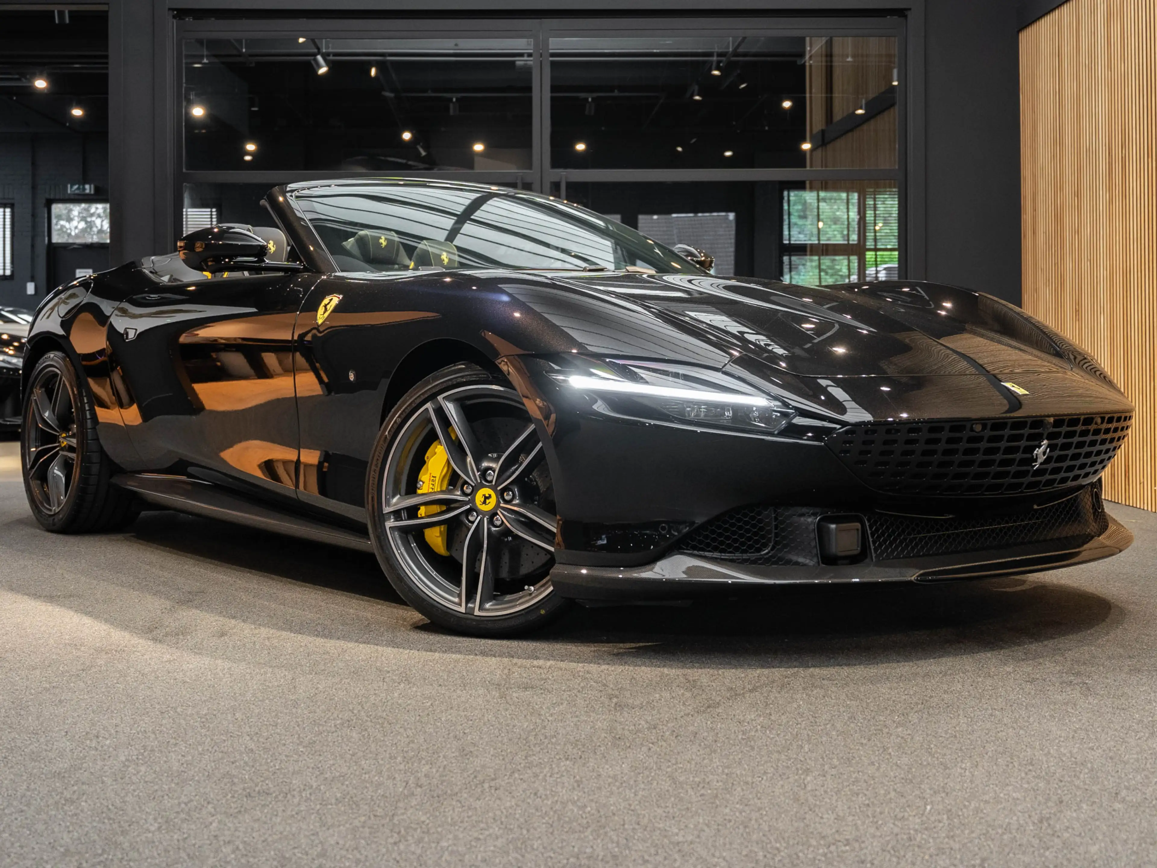 Ferrari Roma Spider V8 Full Carbon ADAS Roma Spider 3.9 V8 Carp