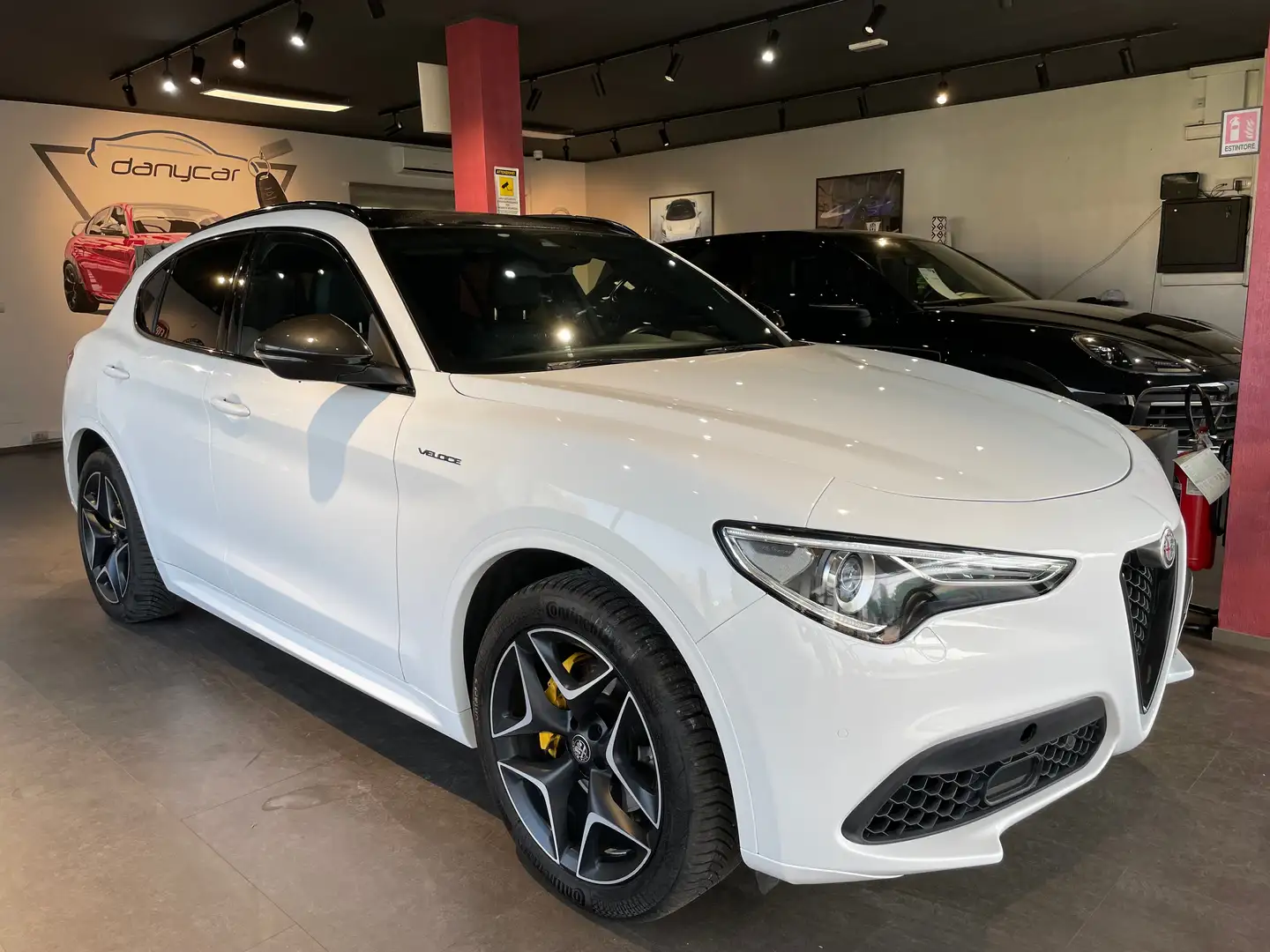 Alfa Romeo Stelvio Stelvio 2.2 t Veloce Q4 210cv auto Bianco - 1