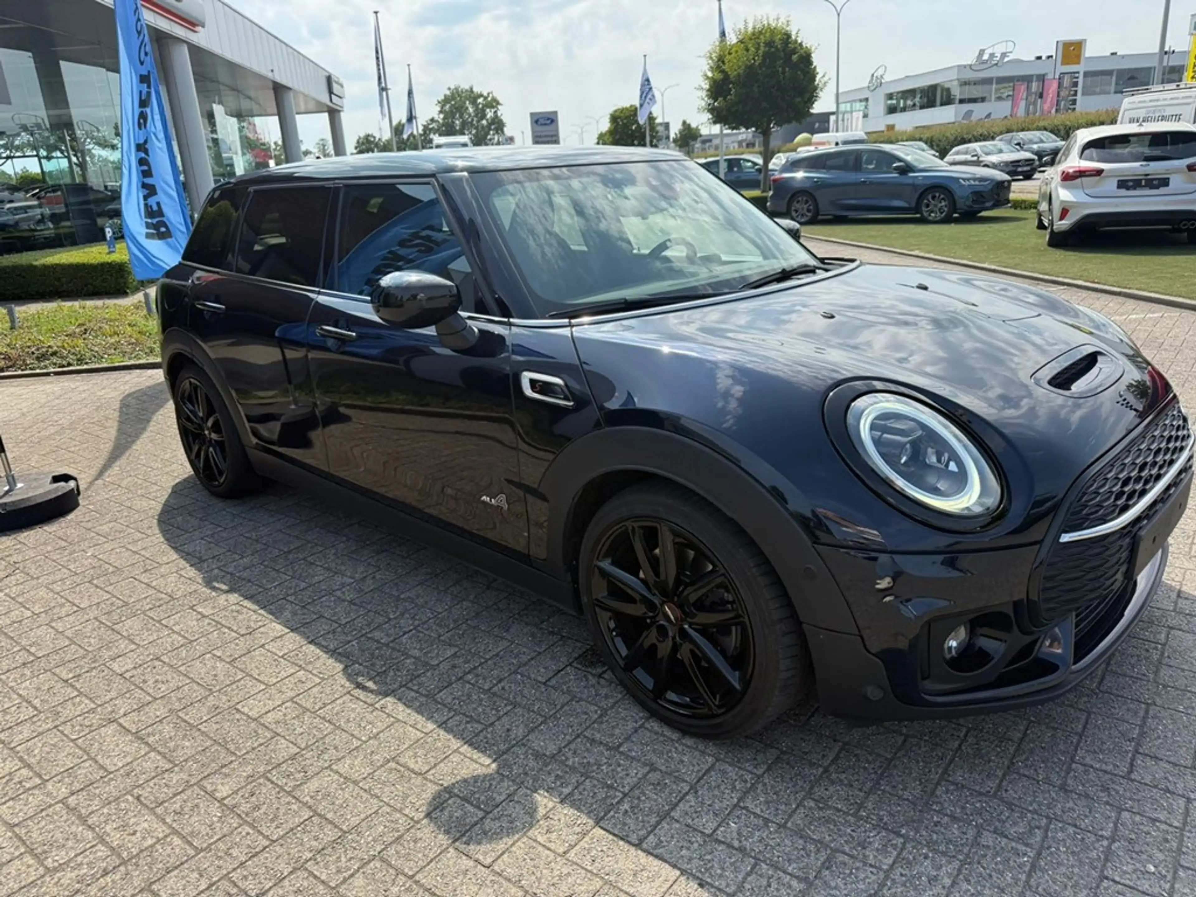 MINI Cooper Clubman Enkel voor professionele verkoop.