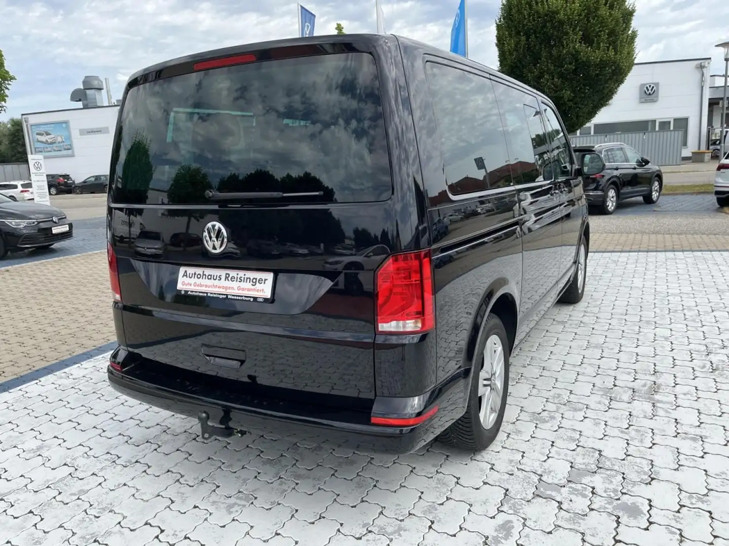 Volkswagen T6 Multivan .1 Comfortline 2.0 TDI DSG (AHK,Leder,Navi) Klima Schwarz - 2