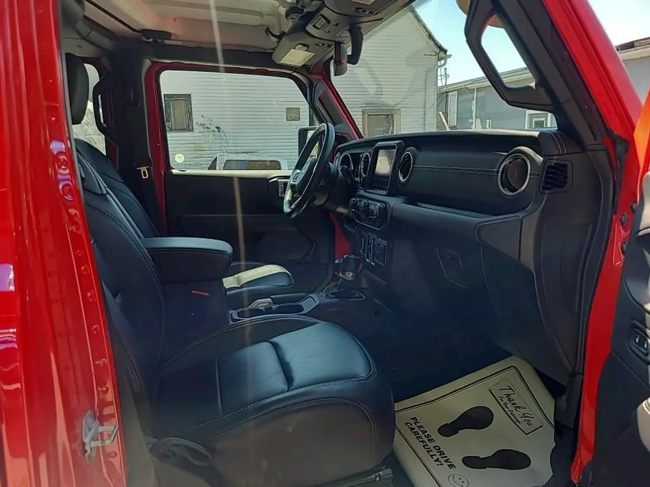 Jeep Wrangler снимка Jeep Wrangler