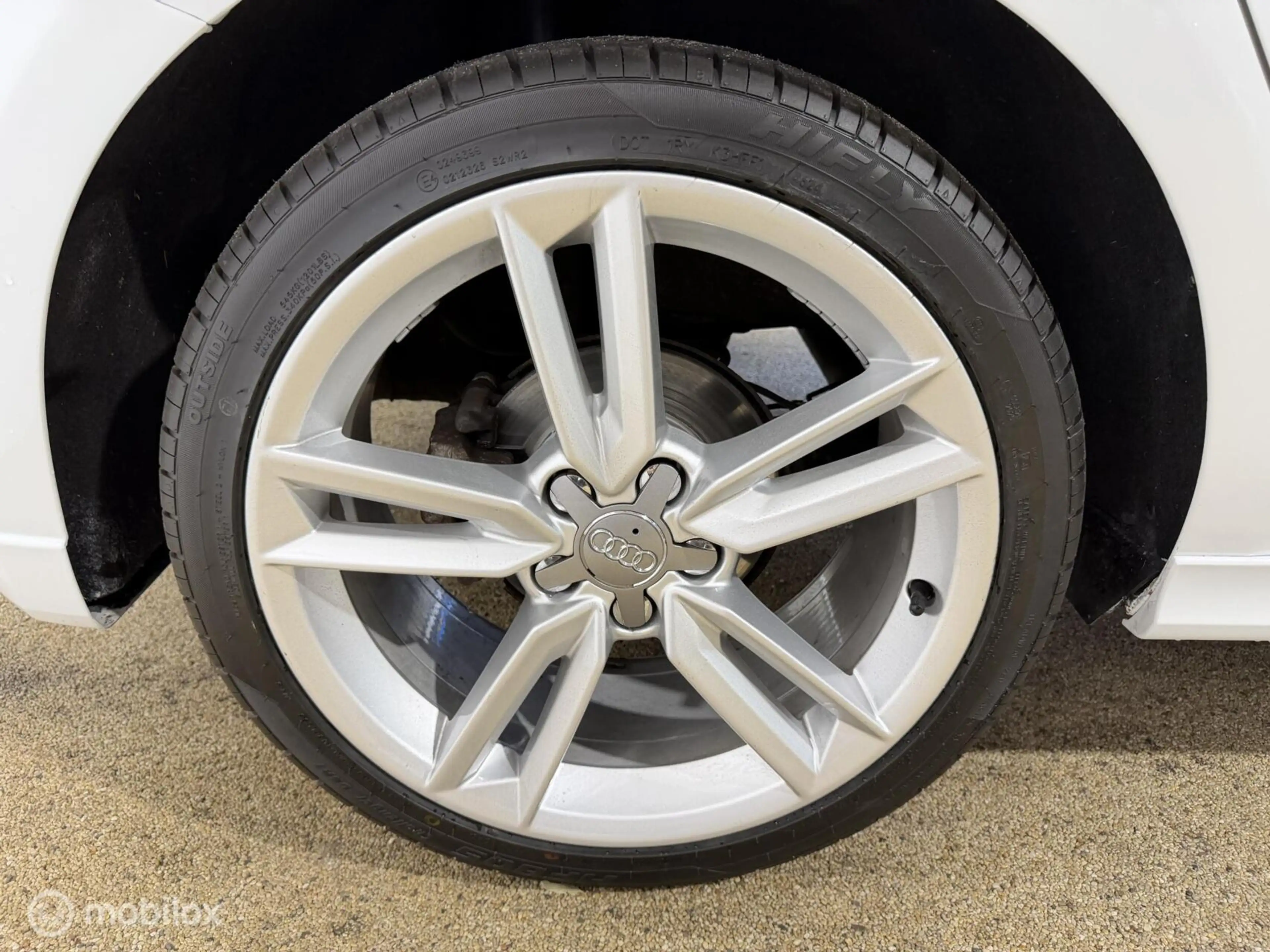 Audi A1 Sportback 1.4 TFSI Pro Line S AUT/CLIMA/LEDER/PDC — photo 14