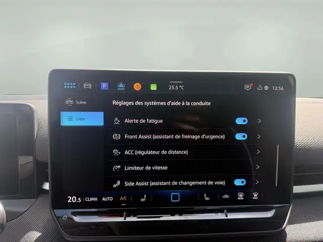 Volkswagen T-Roc view 20