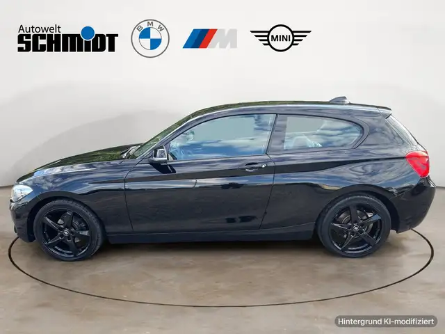 BMW 1 Series view 3