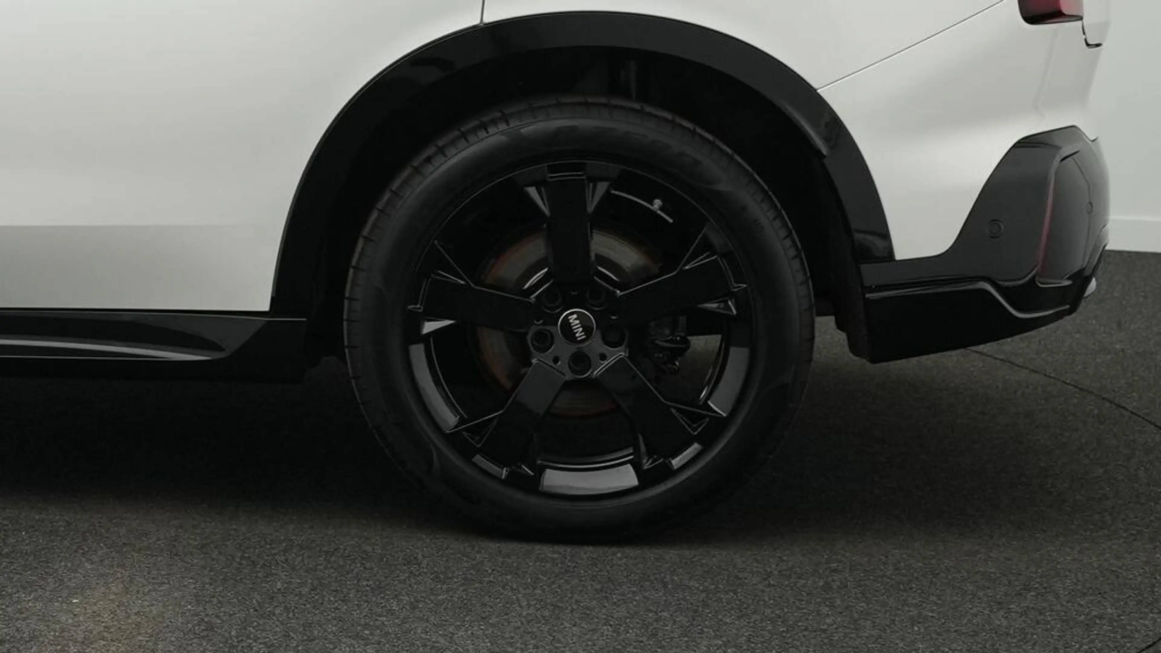 MINI Countryman C John Cooper Works Trim — photo 11