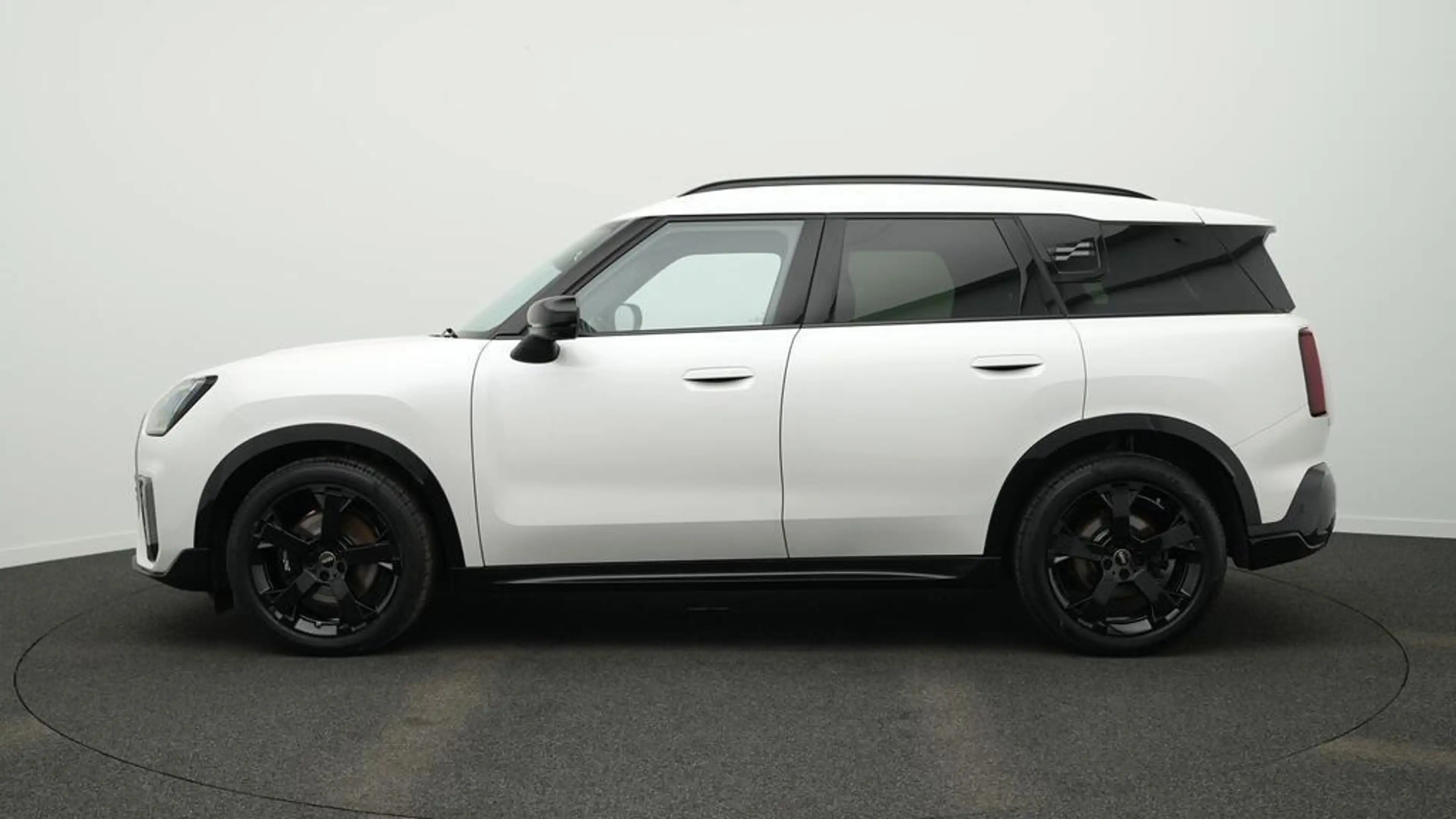 MINI Countryman C John Cooper Works Trim — photo 2