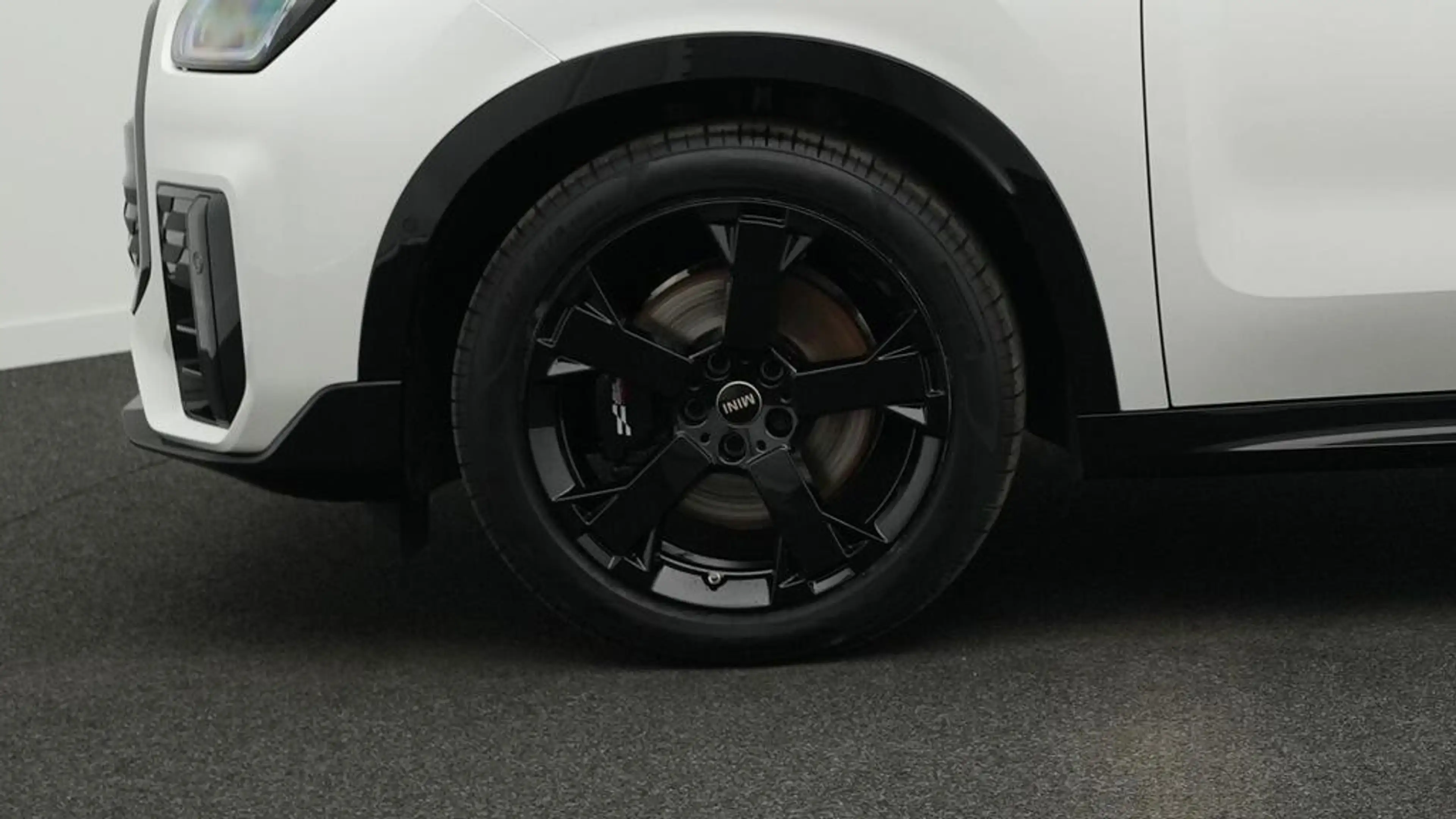 MINI Countryman C John Cooper Works Trim — photo 10