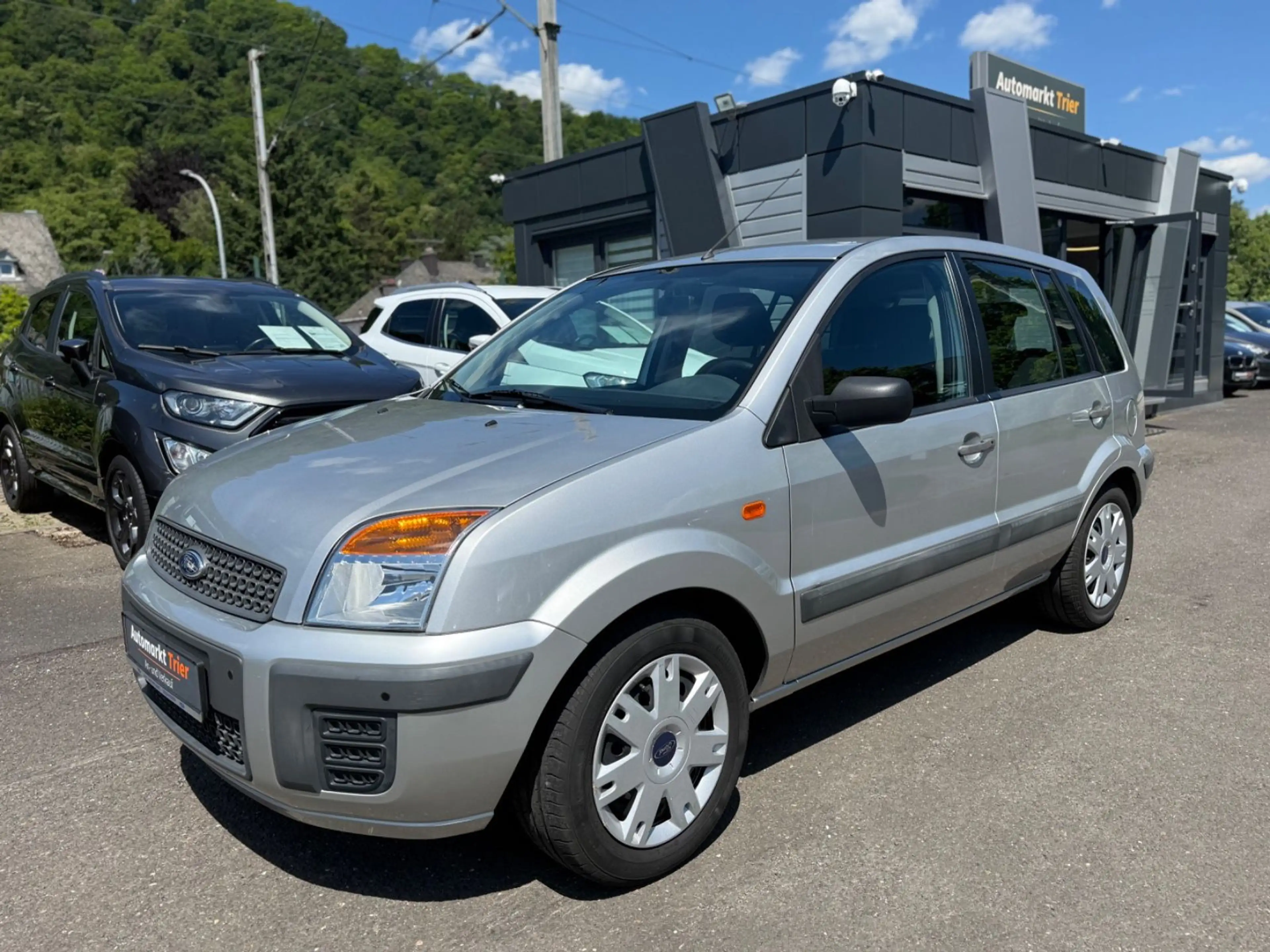 Ford Fusion Fun! TÜV NEU! Automatik! Wenig KM! — photo 2