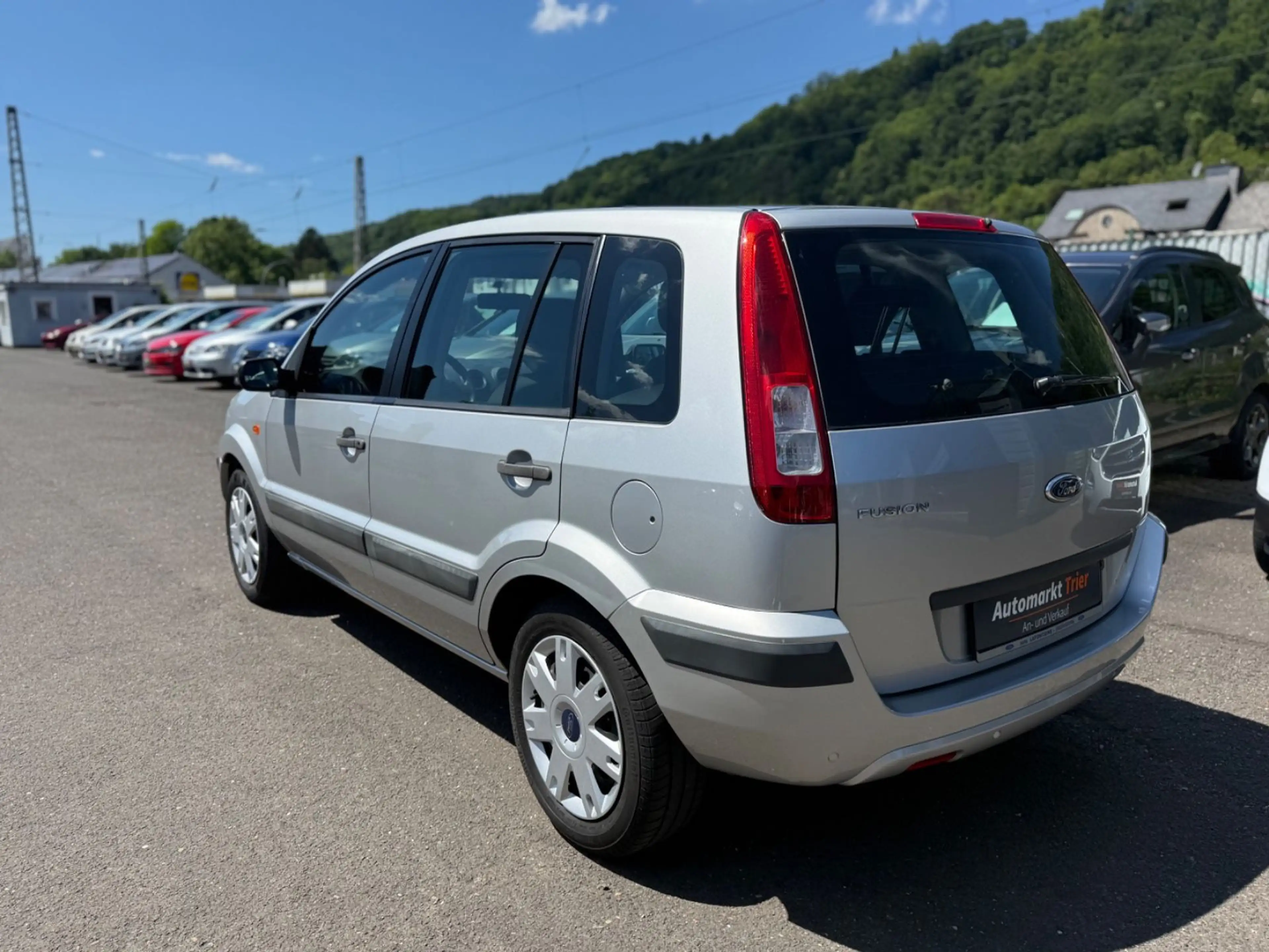 Ford Fusion Fun! TÜV NEU! Automatik! Wenig KM! — photo 4