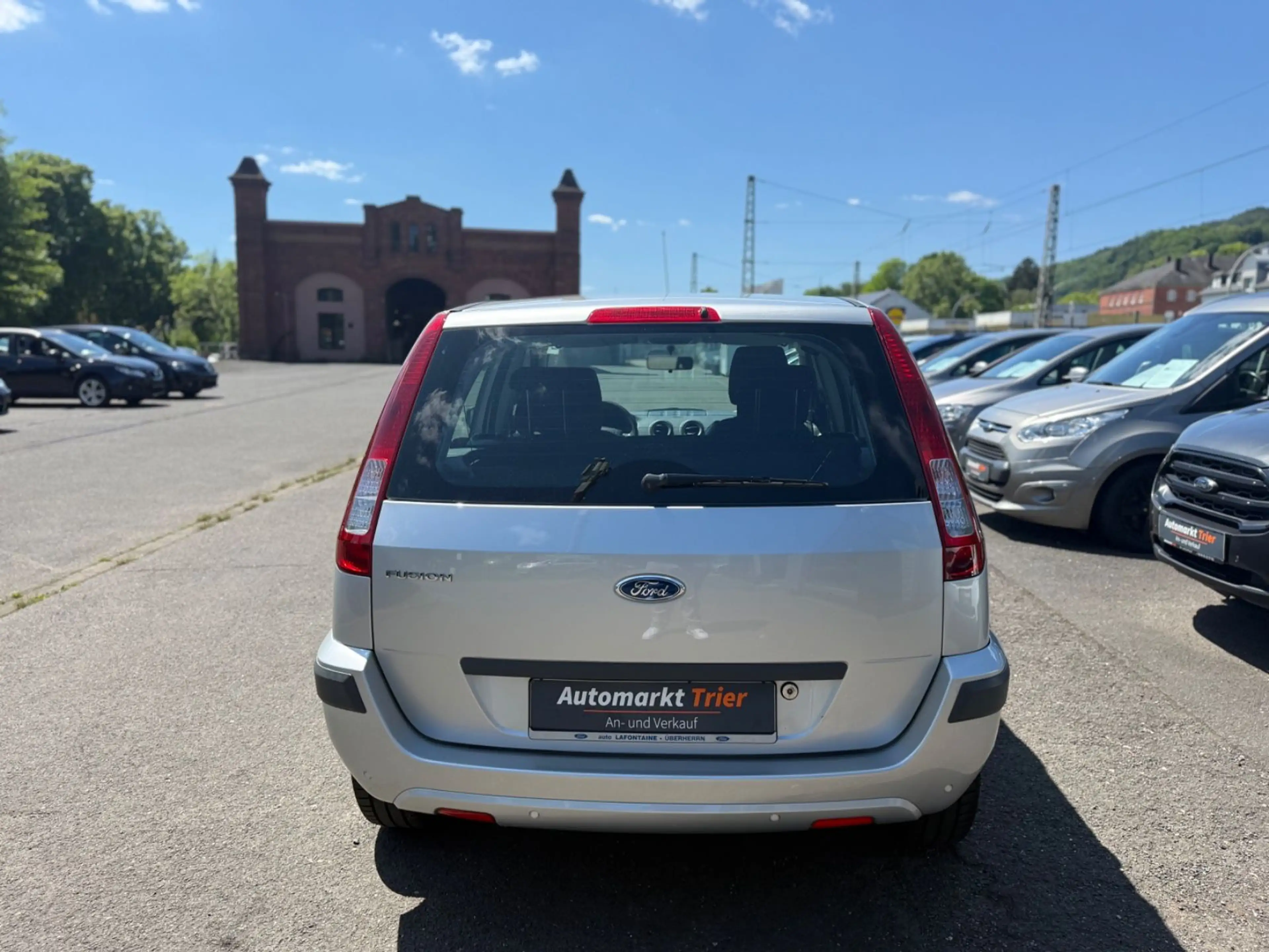 Ford Fusion Fun! TÜV NEU! Automatik! Wenig KM! — photo 5