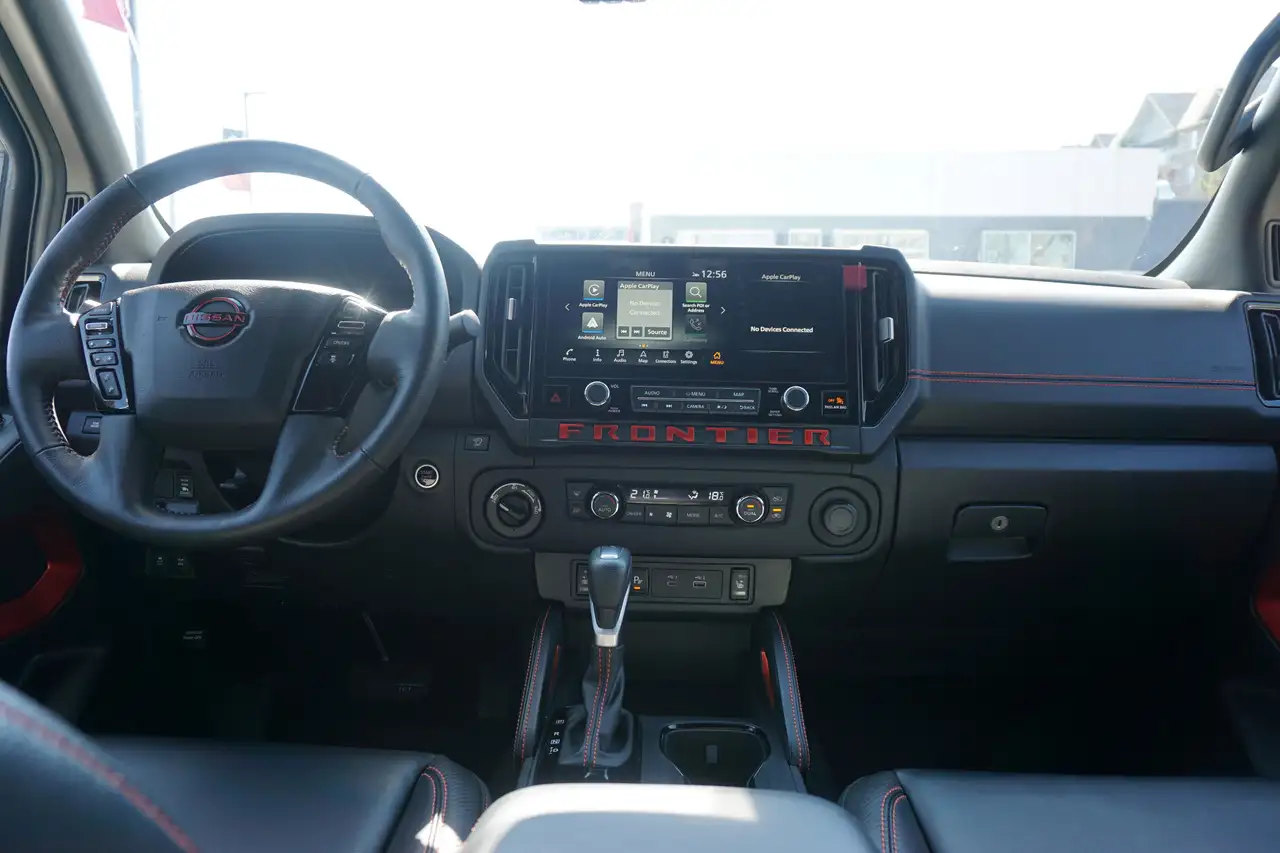Nissan Frontier снимка Nissan Frontier
