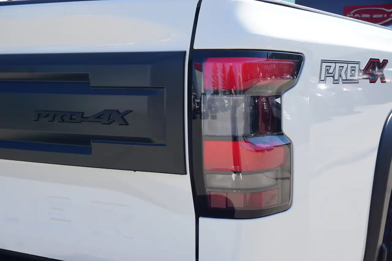 Nissan Frontier снимка Nissan Frontier