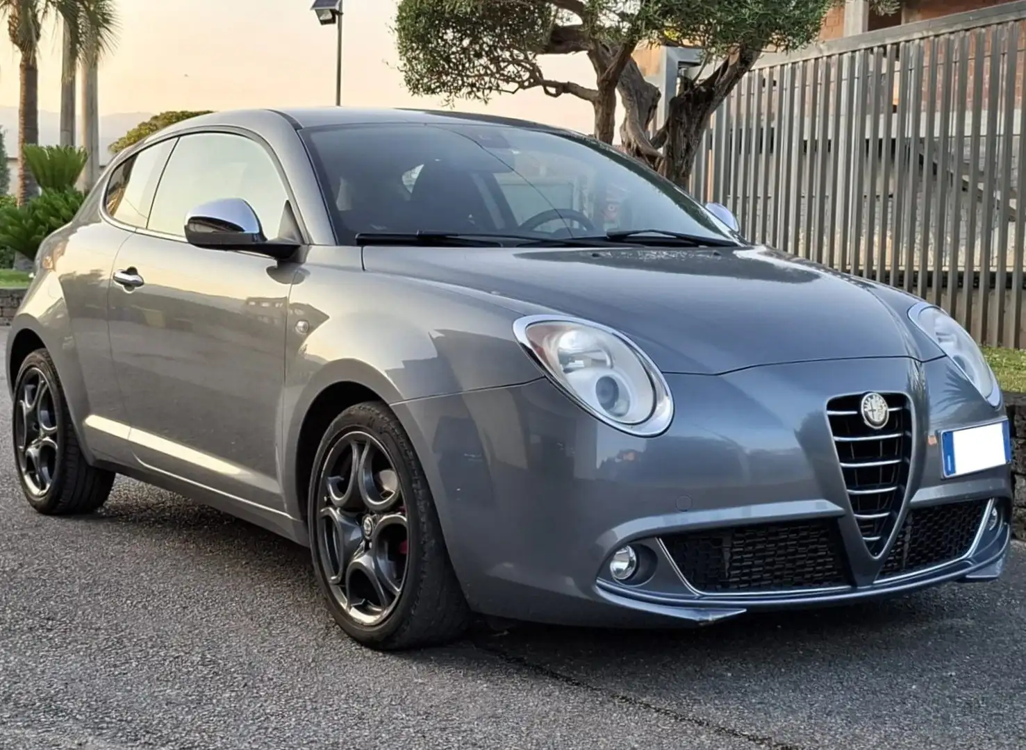 Alfa Romeo MiTo 1.3 jtdm Gris - 1