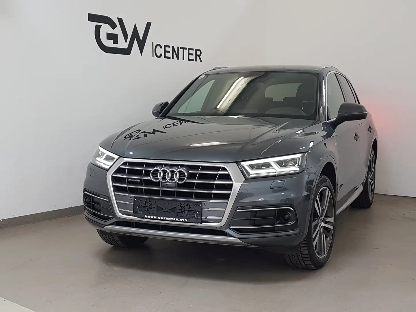Audi Q5 quattro 40 TDI S line AHK Stadt Tour Magnetic Ride Grau - 1