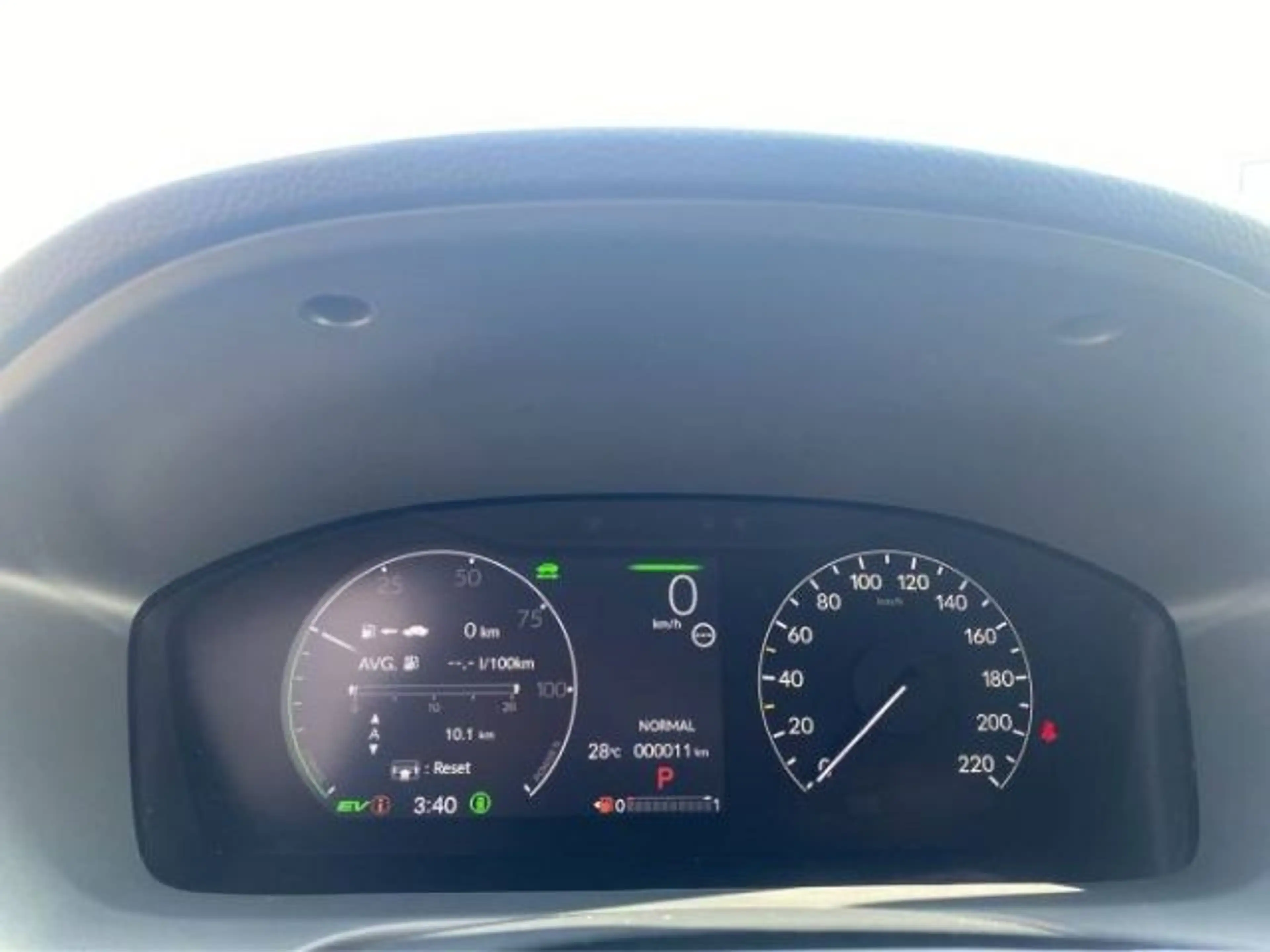Honda ZR-V HYBRID (2024) ELEGANCE 2.0 — photo 14