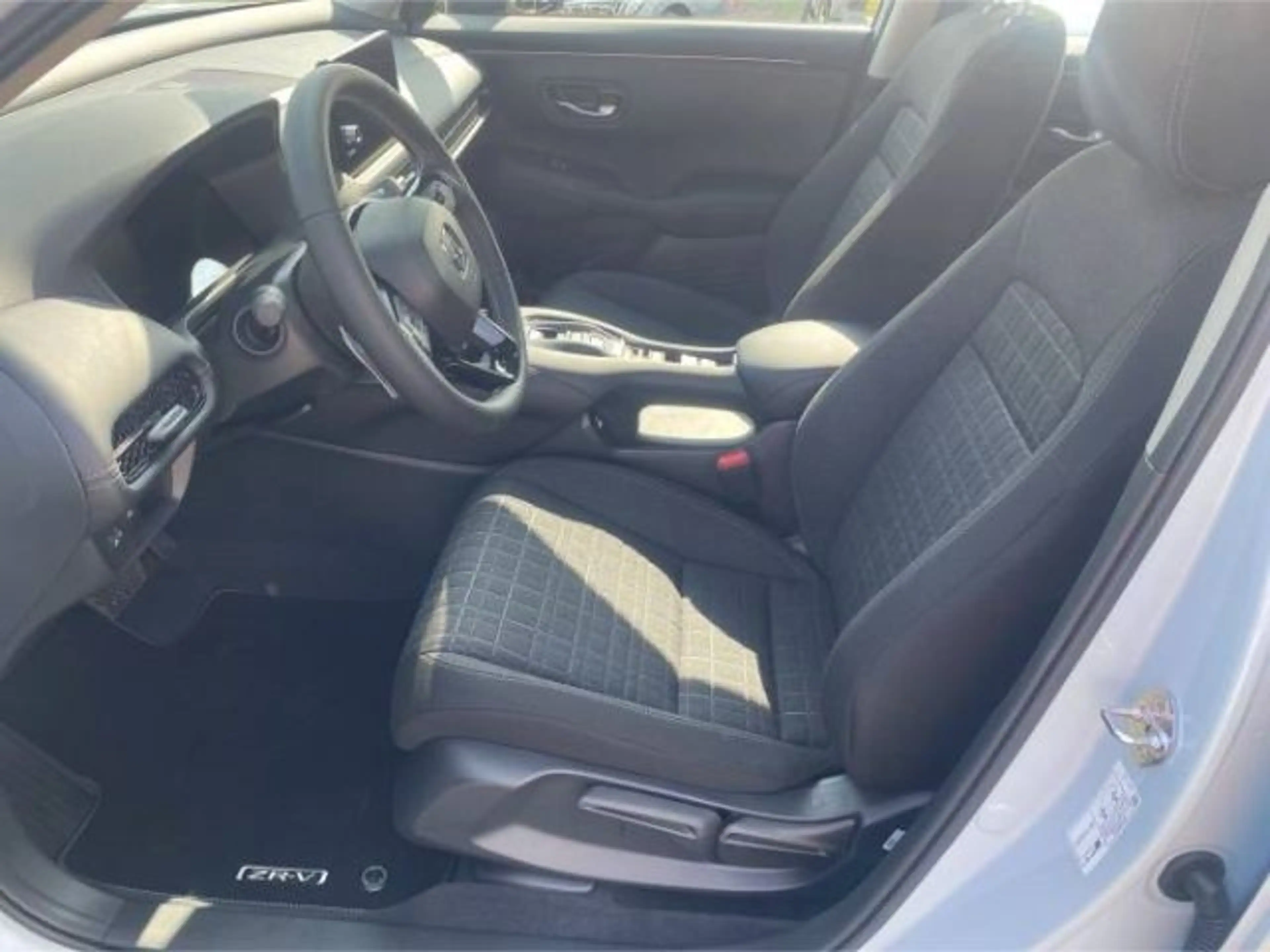Honda ZR-V HYBRID (2024) ELEGANCE 2.0 — photo 11