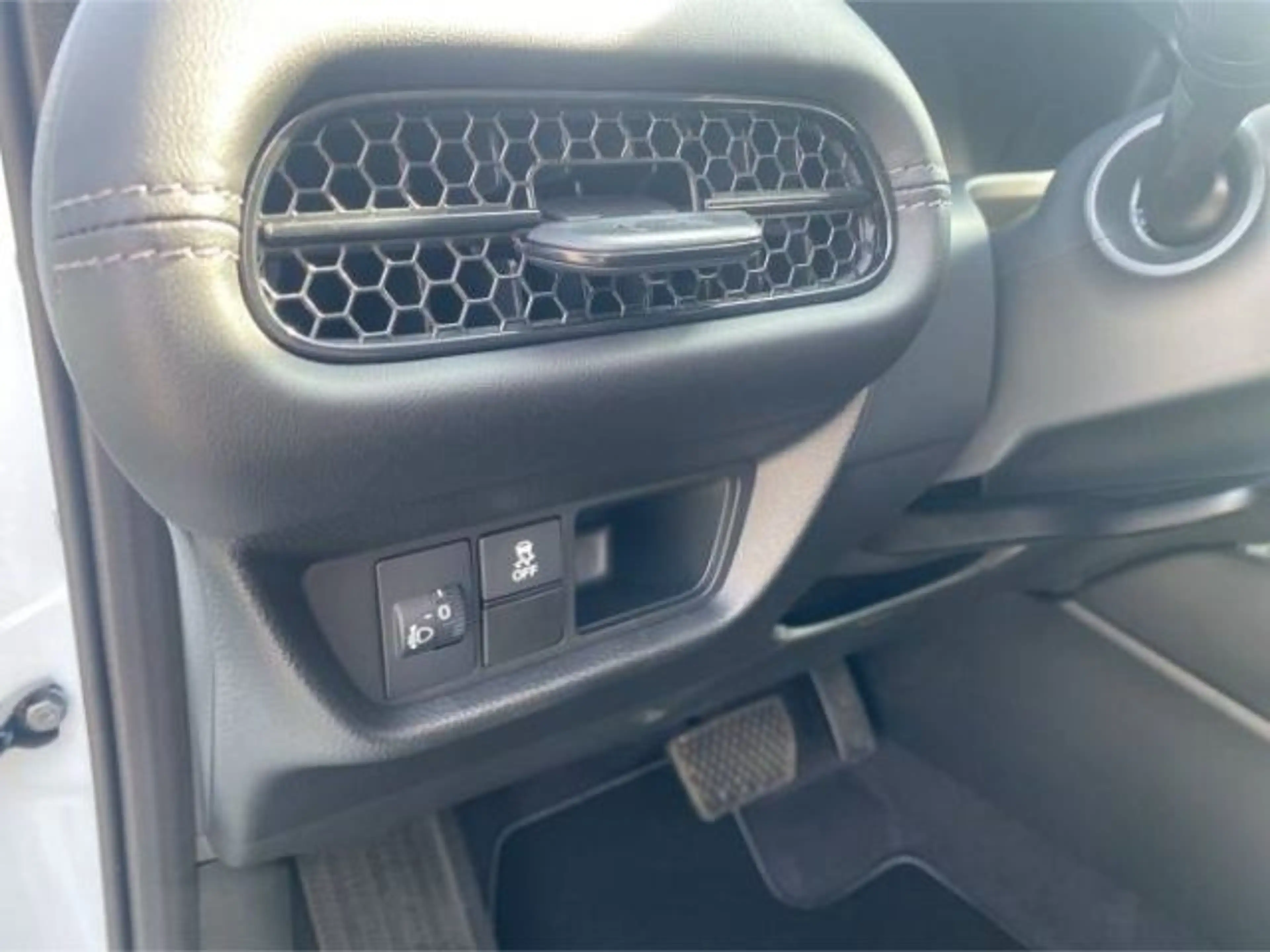 Honda ZR-V HYBRID (2024) ELEGANCE 2.0 — photo 12
