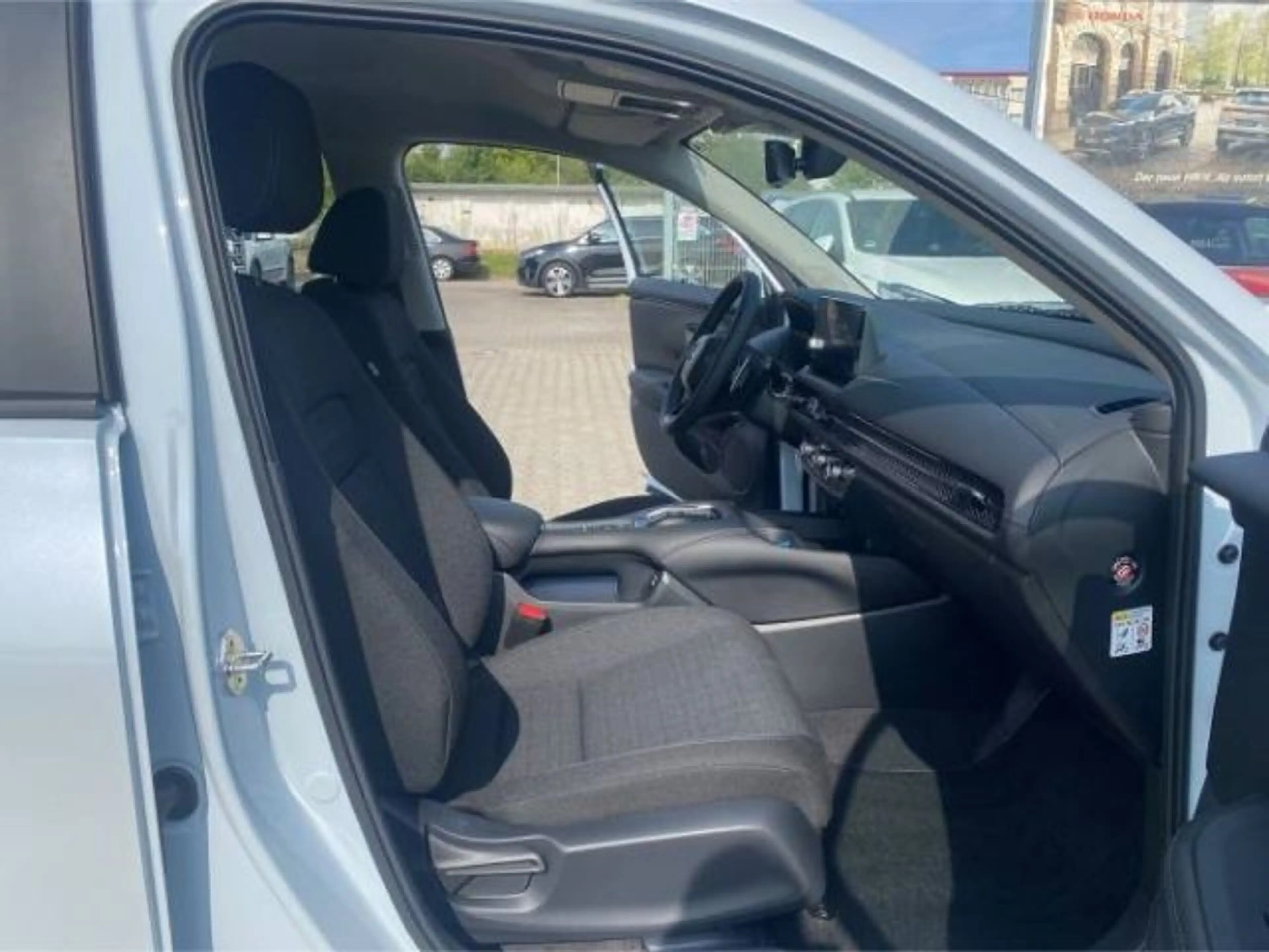Honda ZR-V HYBRID (2024) ELEGANCE 2.0 — photo 8