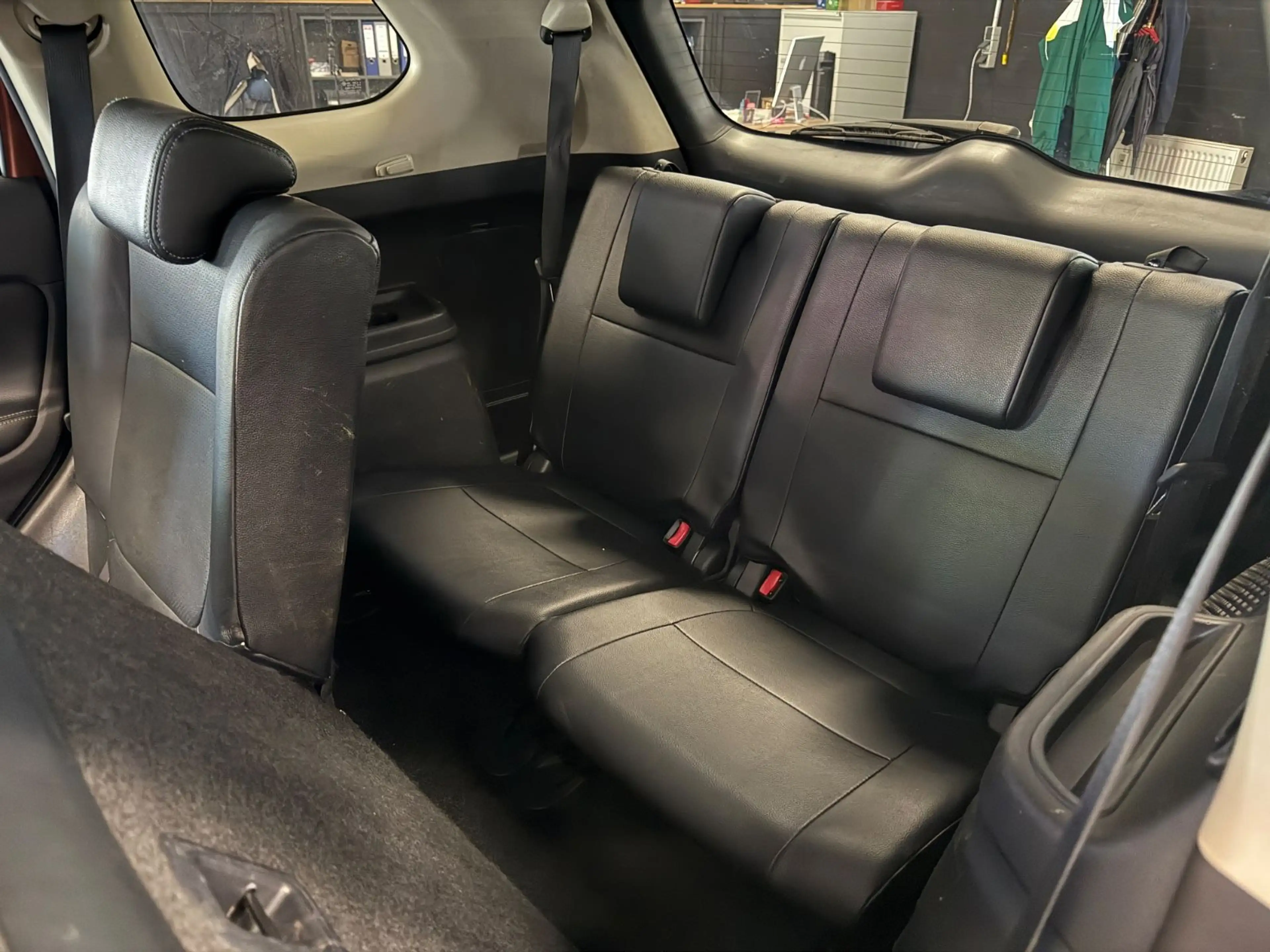 Mitsubishi Outlander 2.2 DI- 4WD 1HAND AHK XENON RKM 7 SITZ — photo 11
