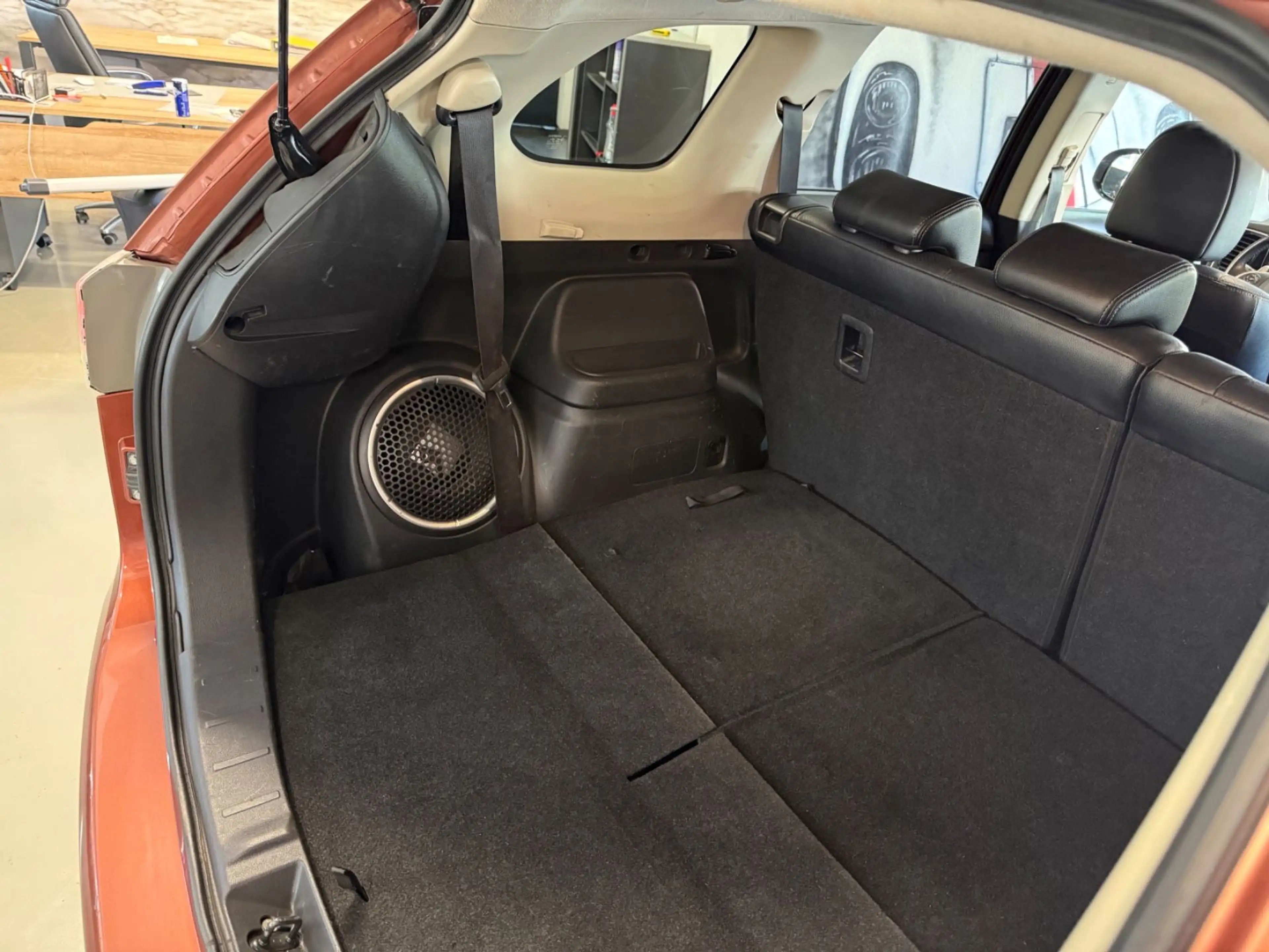 Mitsubishi Outlander 2.2 DI- 4WD 1HAND AHK XENON RKM 7 SITZ — photo 14