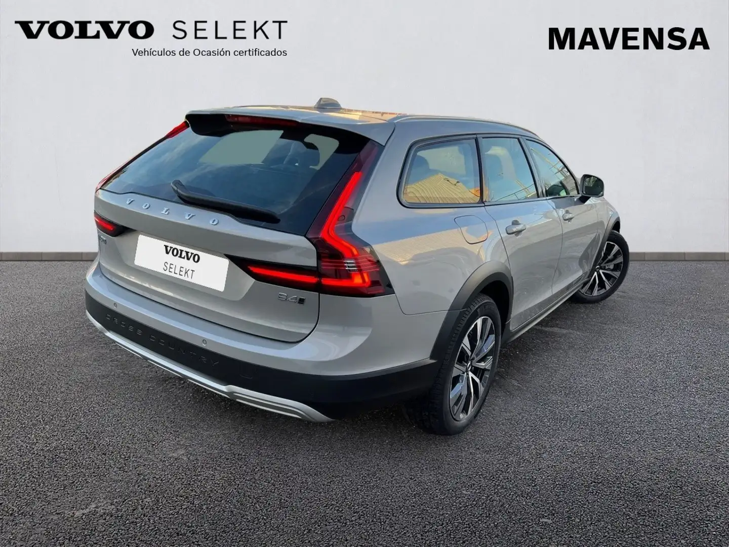 Volvo V90 Cross Country B4 Core AWD Aut. Silber - 2