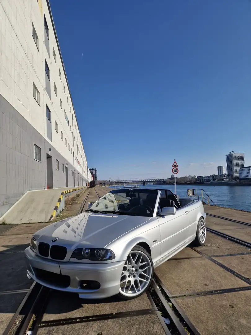 BMW 318 M Packet Silber - 2