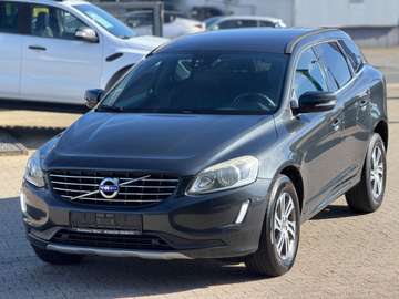 Momentum 2WD Euro6, Navi, Leder